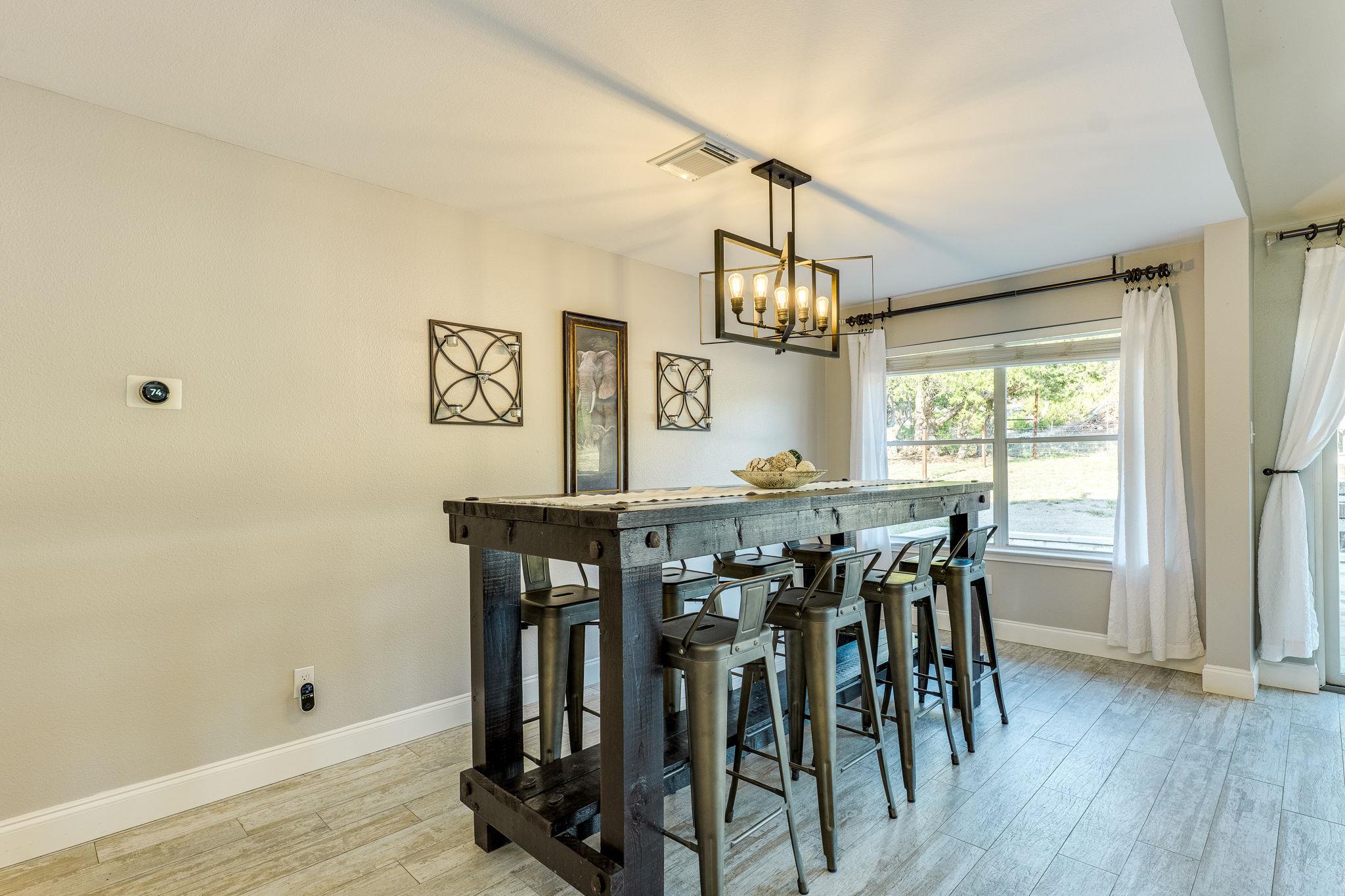 500 Madrone Ranch Trl, Dripping Springs, TX 78620