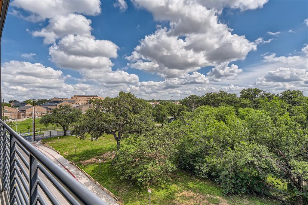 900 S 1st St # 421, Austin, TX 78704