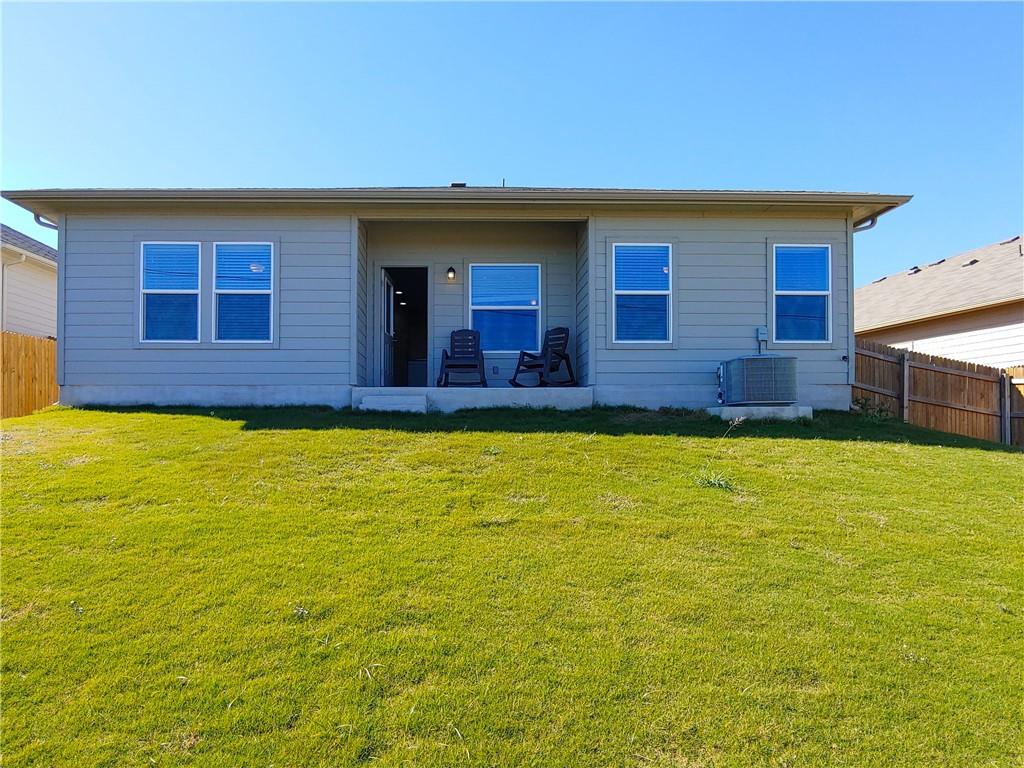 636 Donegal Ln, Georgetown, TX 78626