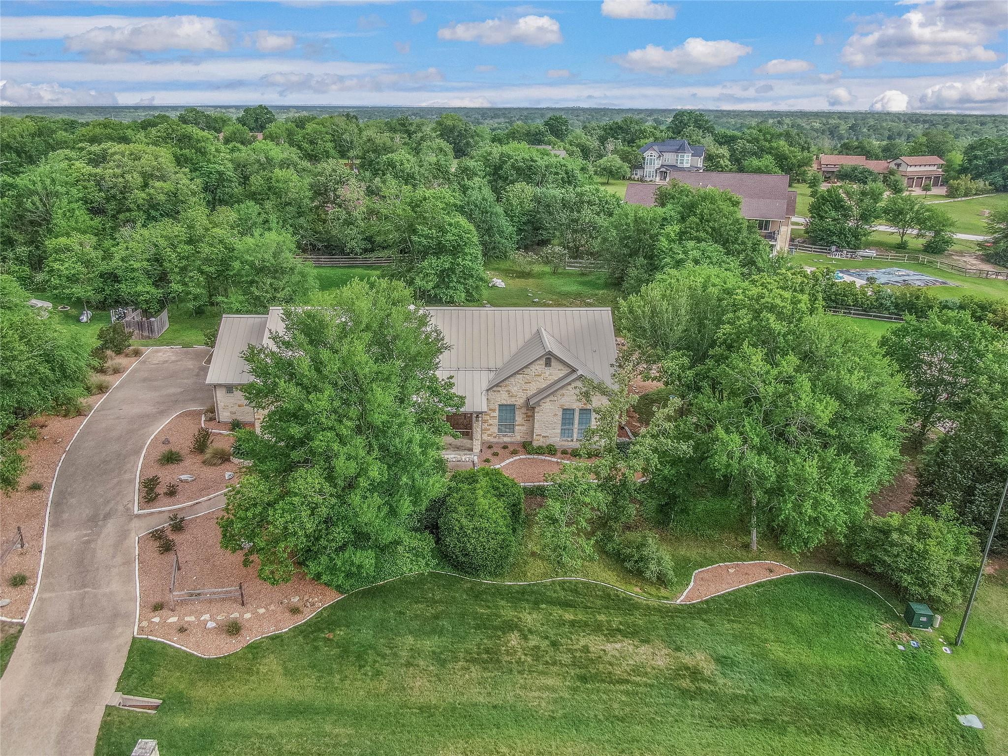 4819 Williams Creek Dr, College Station, TX 77845