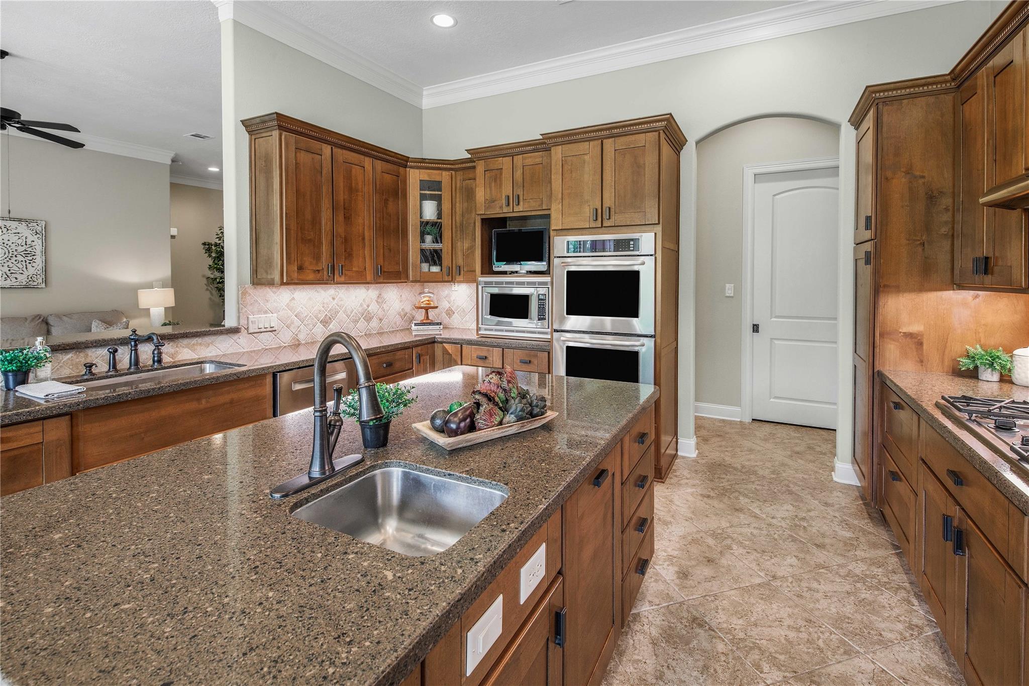 4819 Williams Creek Dr, College Station, TX 77845