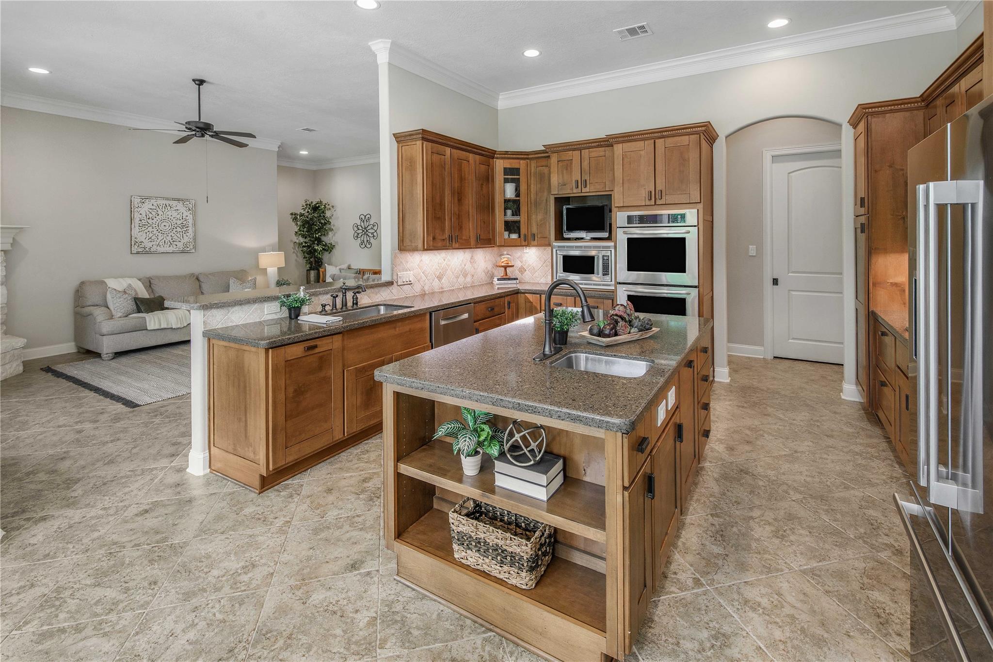 4819 Williams Creek Dr, College Station, TX 77845