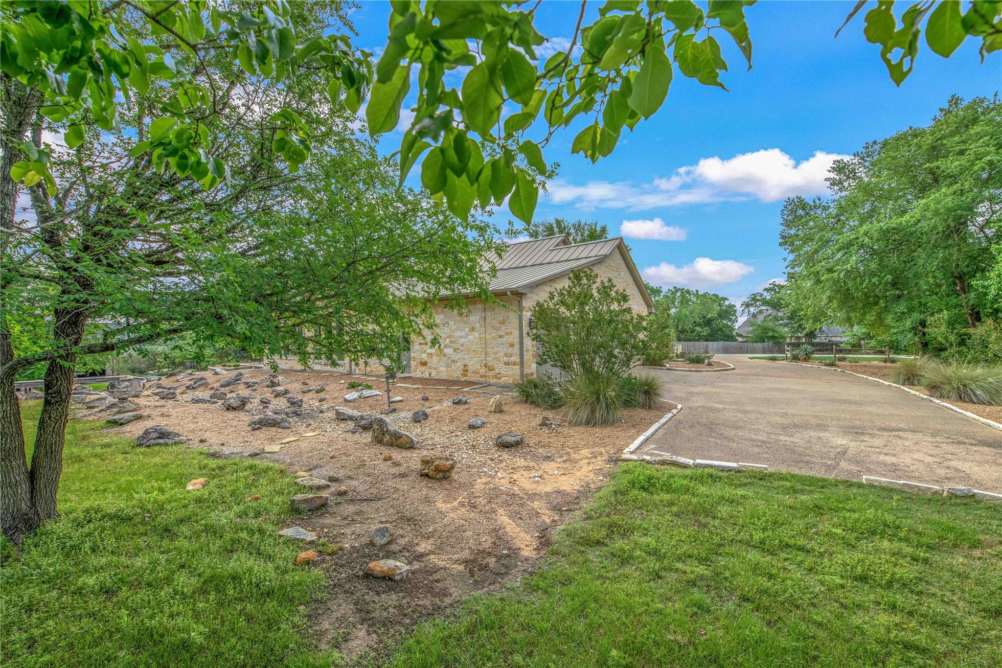 4819 Williams Creek Dr, College Station, TX 77845