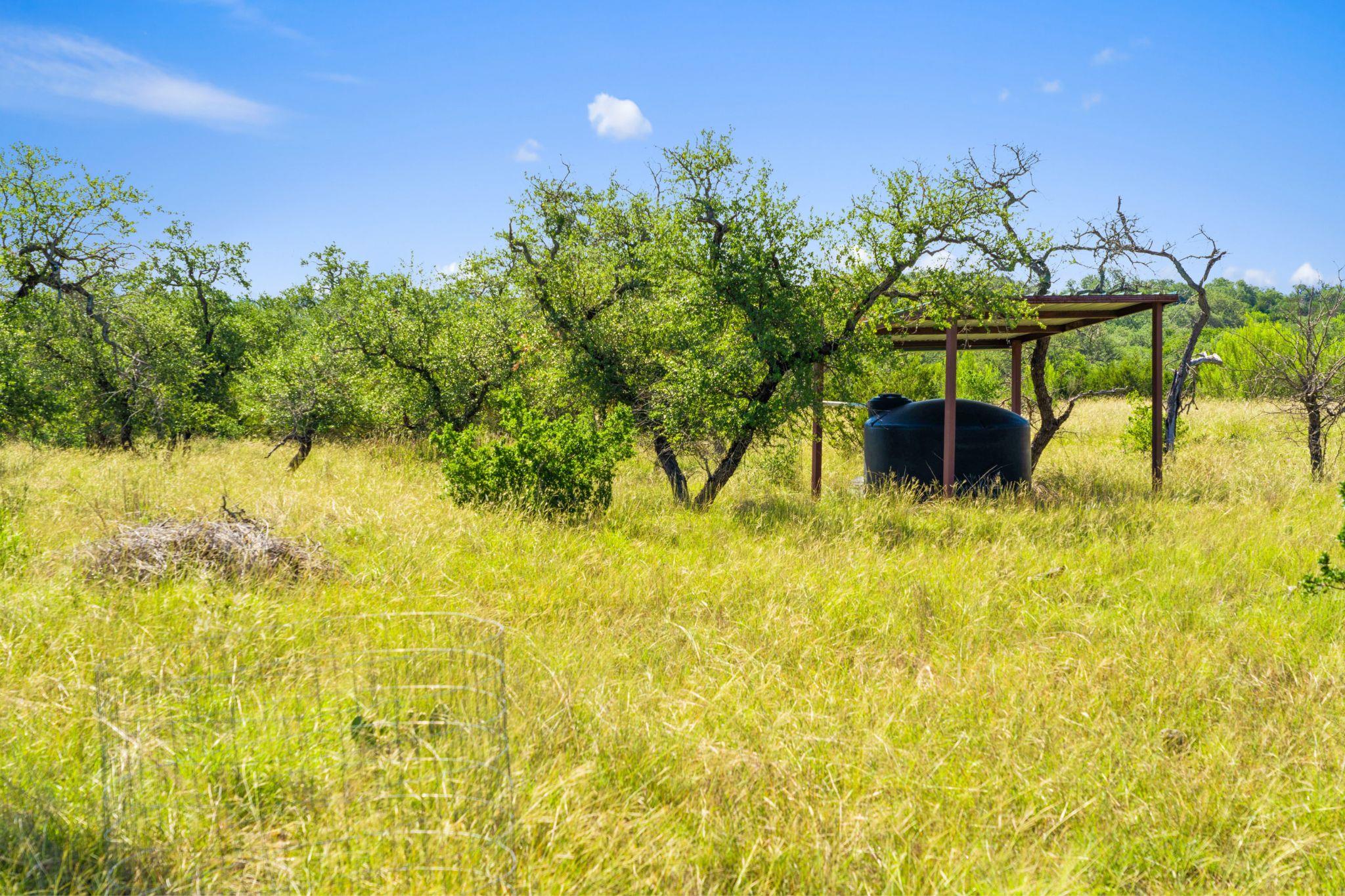 620 Rio Vista Rd, Johnson City, TX 78636