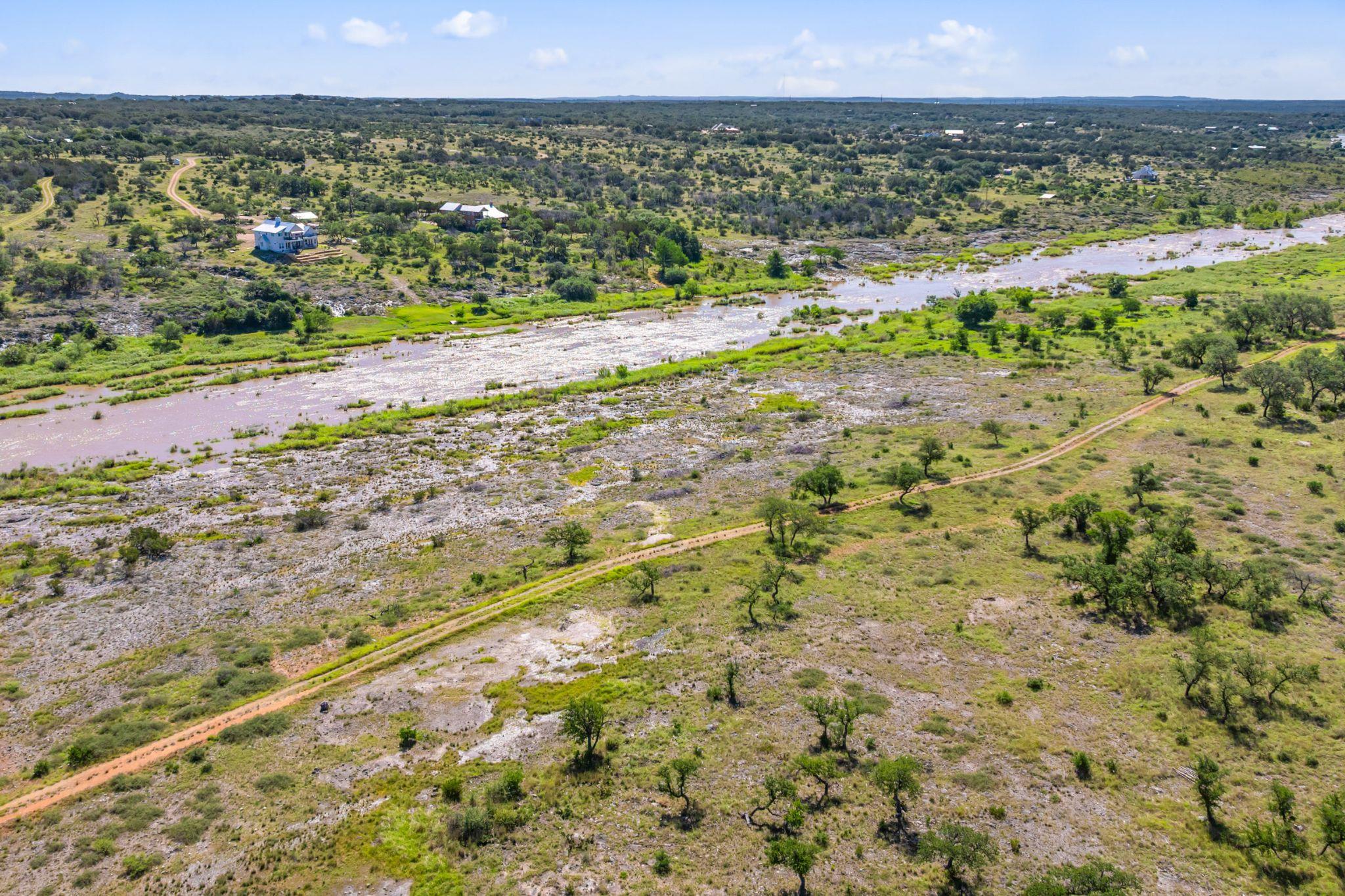 620 Rio Vista Rd, Johnson City, TX 78636