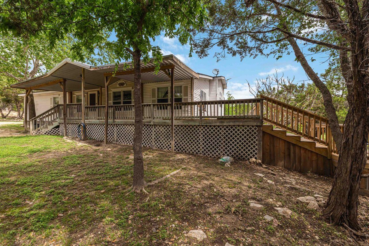 1820 Thousand Oaks Trl, Liberty Hill, TX 78642