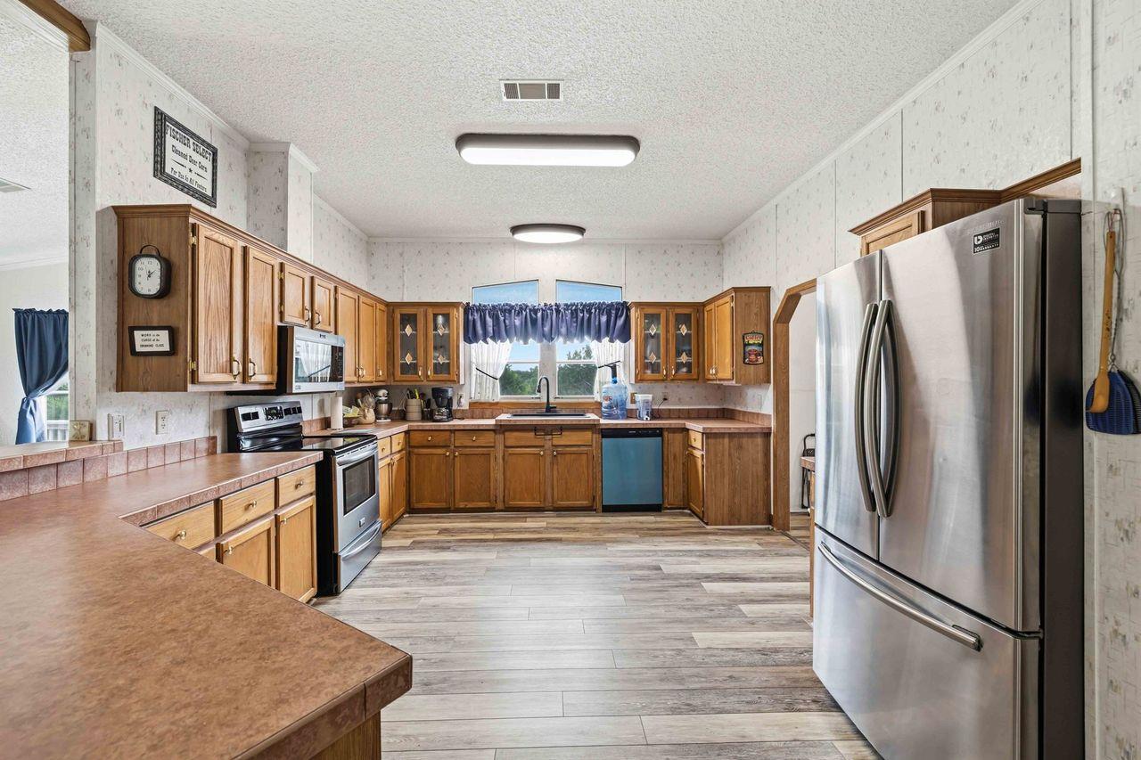 1820 Thousand Oaks Trl, Liberty Hill, TX 78642