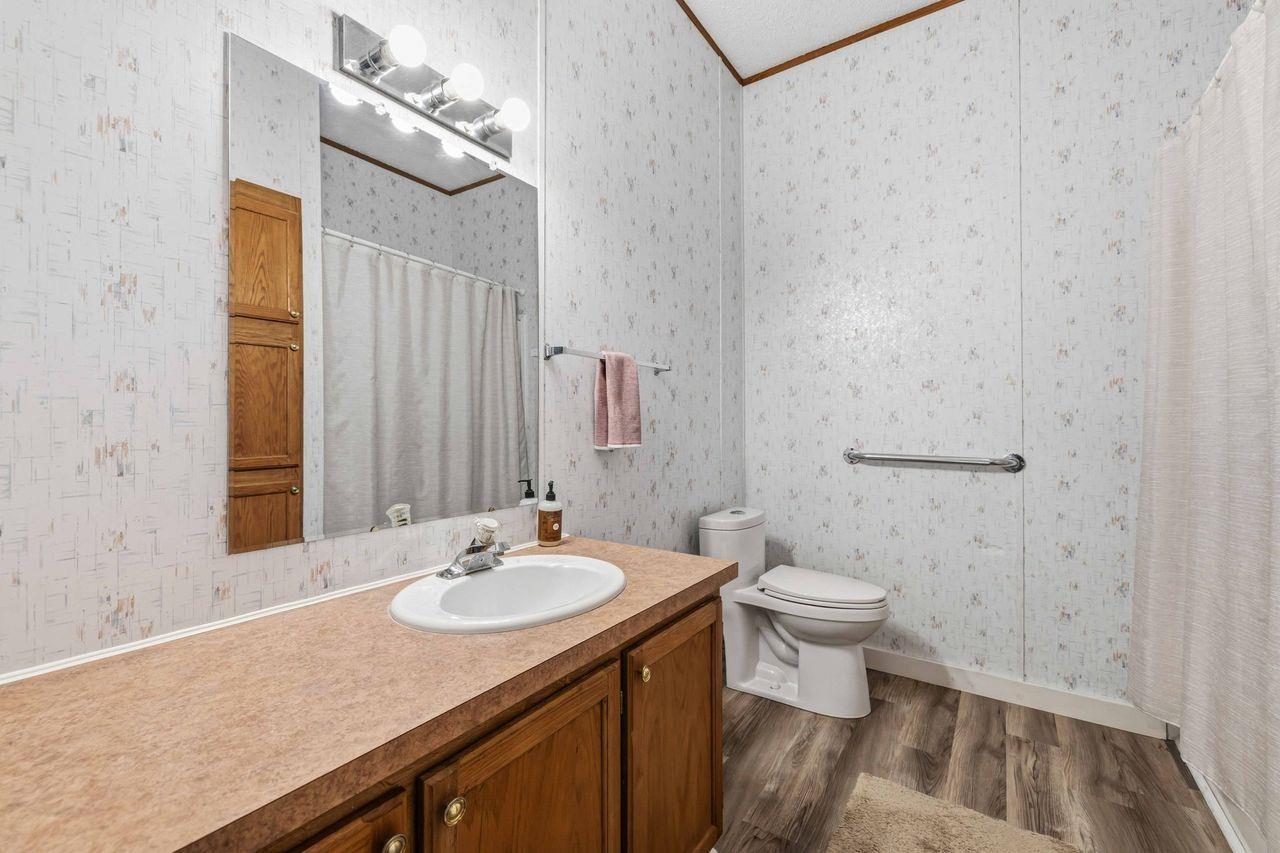 1820 Thousand Oaks Trl, Liberty Hill, TX 78642