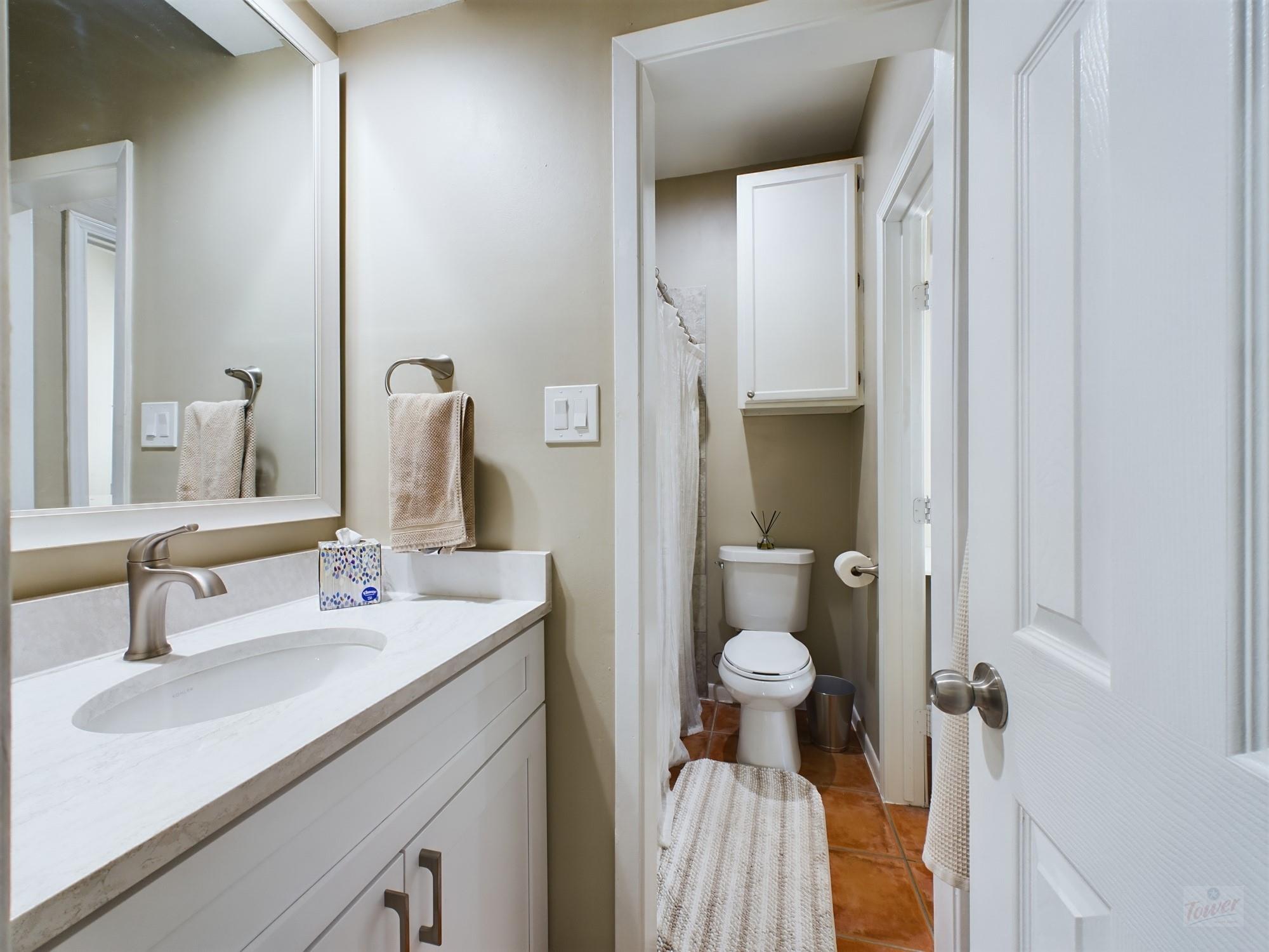 711 W 21st St # 304, Austin, TX 78705