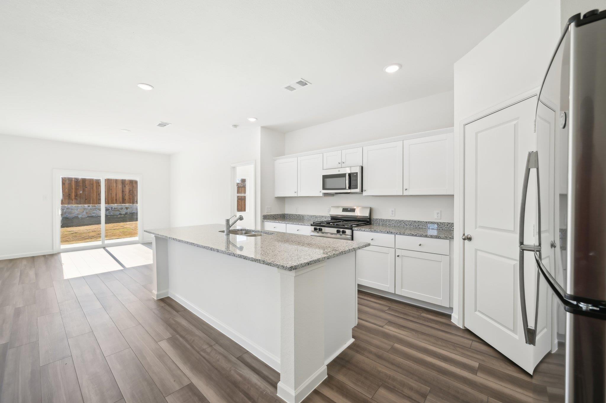 160 Parrigin Cv, San Marcos, TX 78666