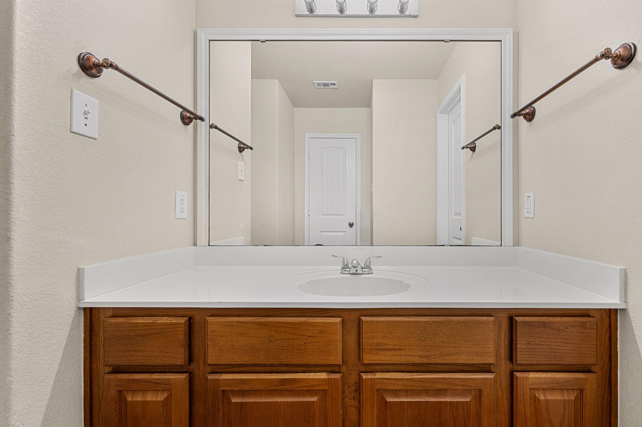 9909 Diana Dr, Killeen, TX 76542