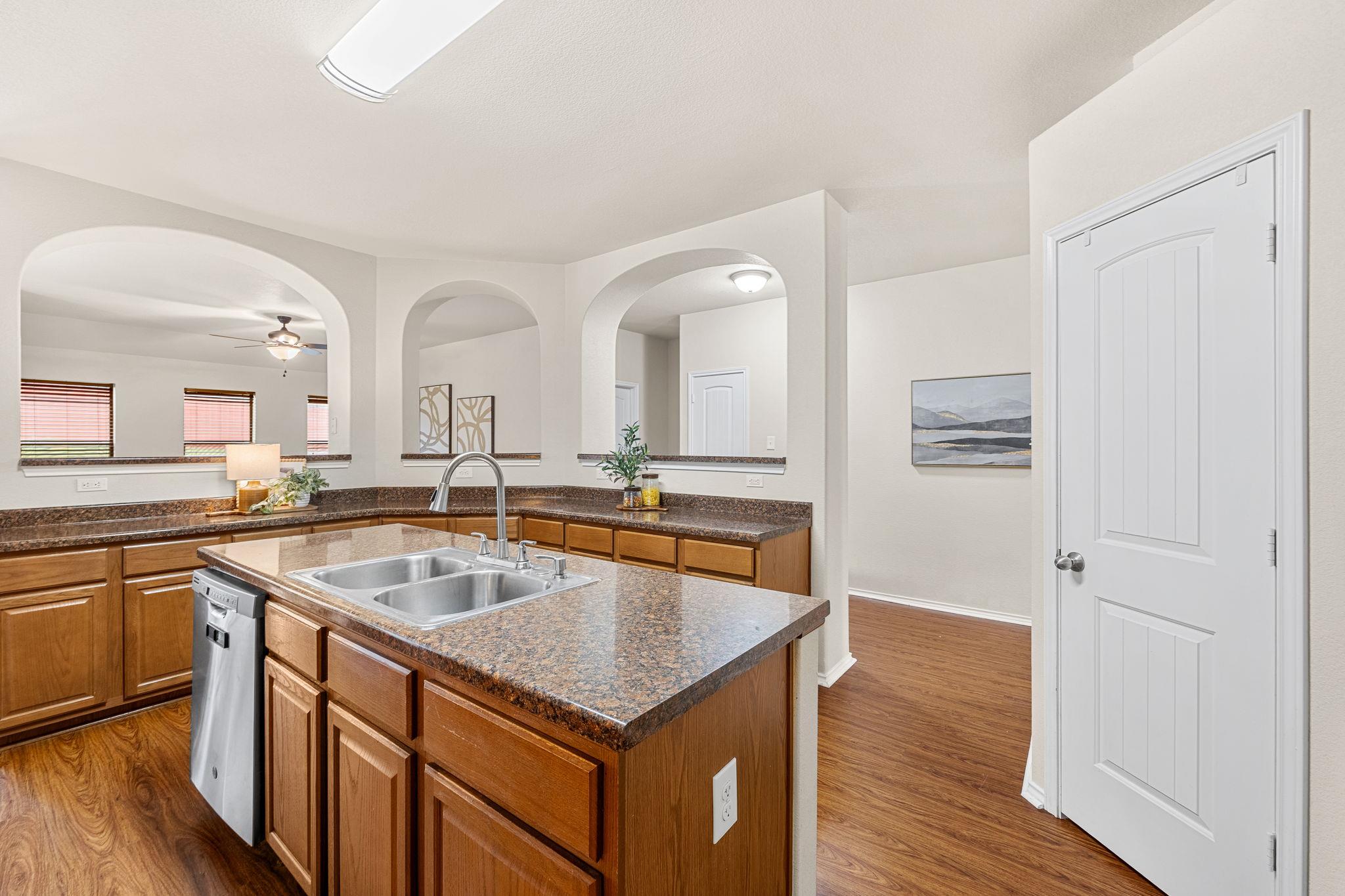 9909 Diana Dr, Killeen, TX 76542