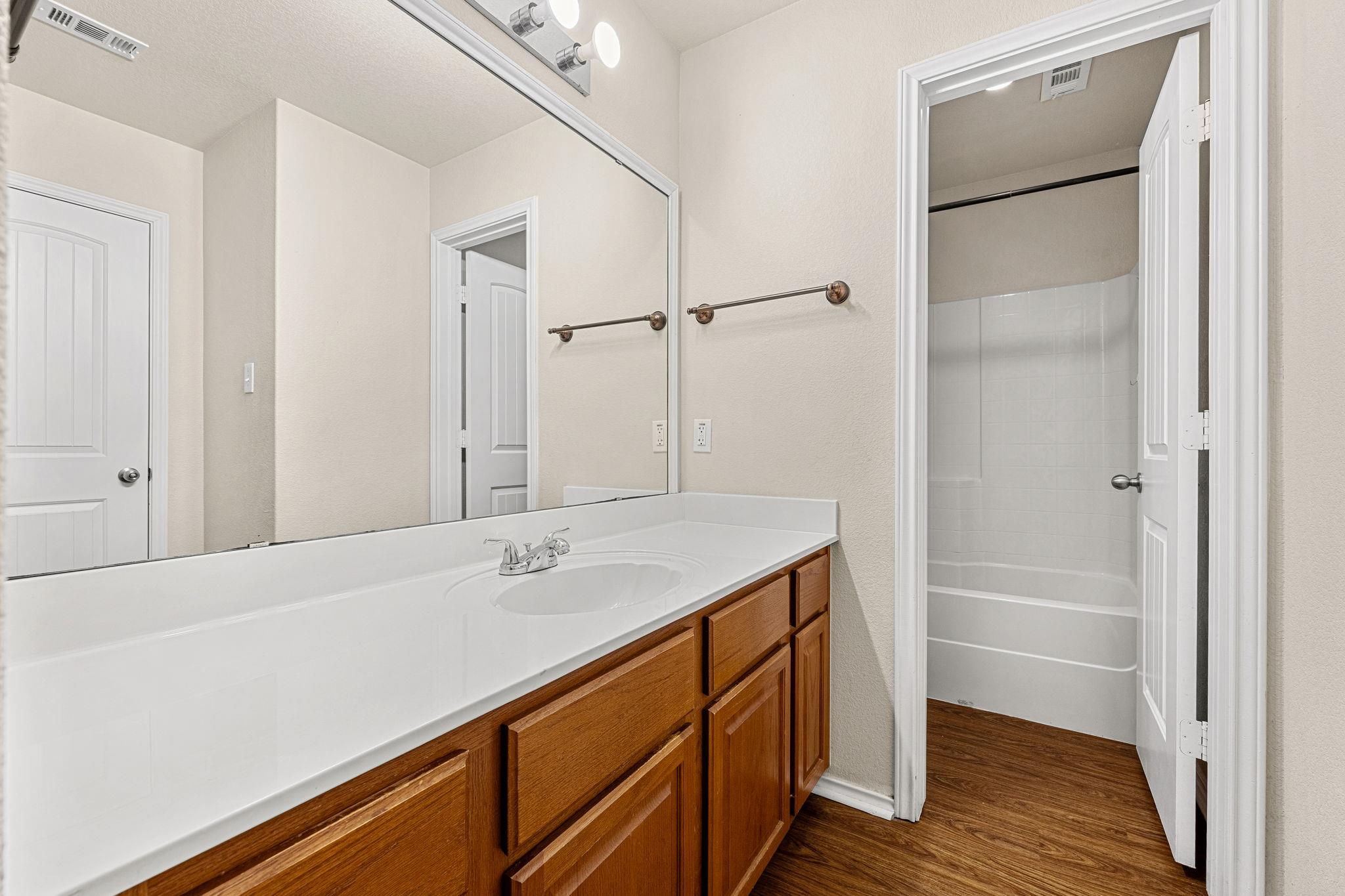 9909 Diana Dr, Killeen, TX 76542