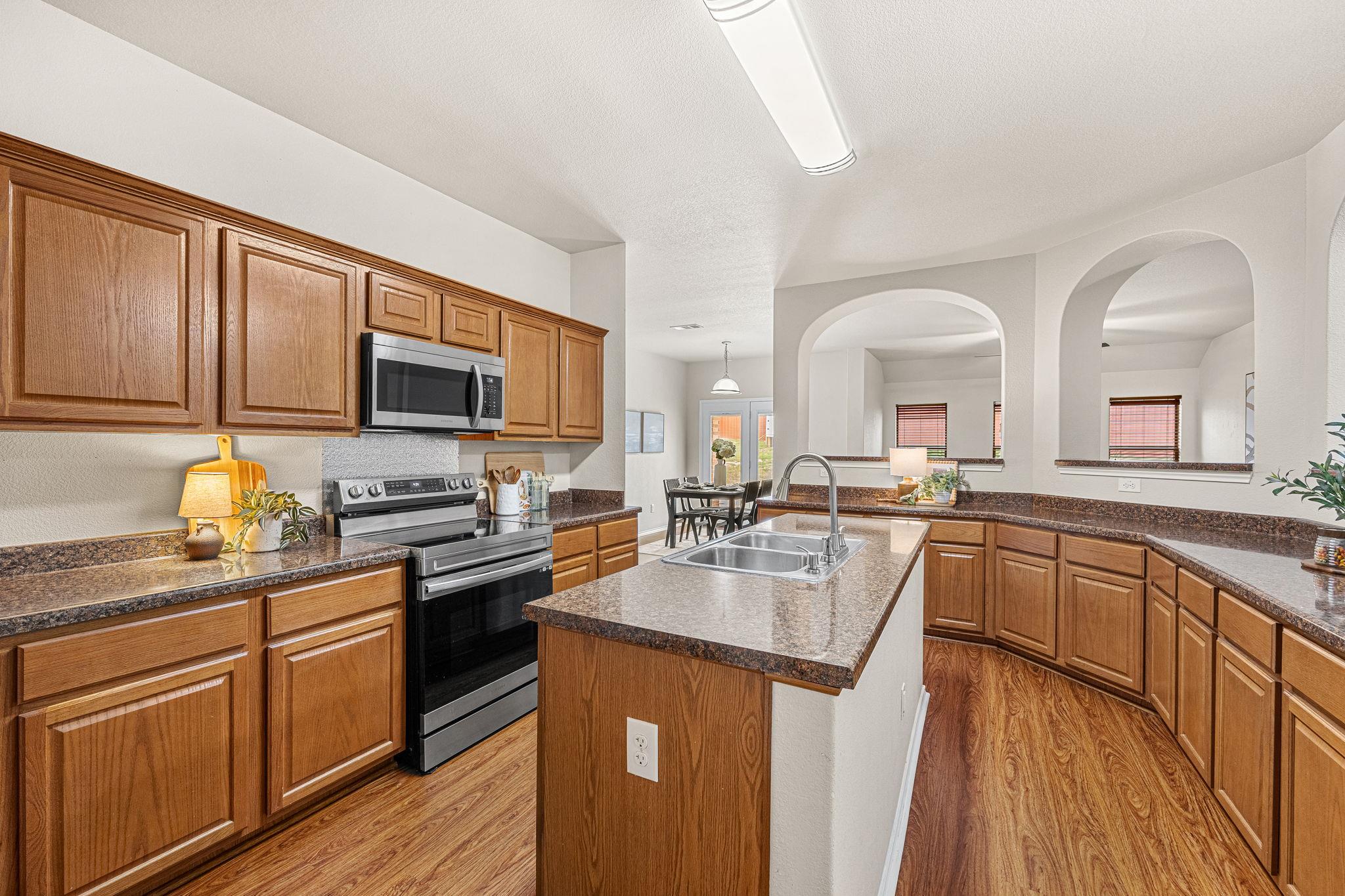 9909 Diana Dr, Killeen, TX 76542