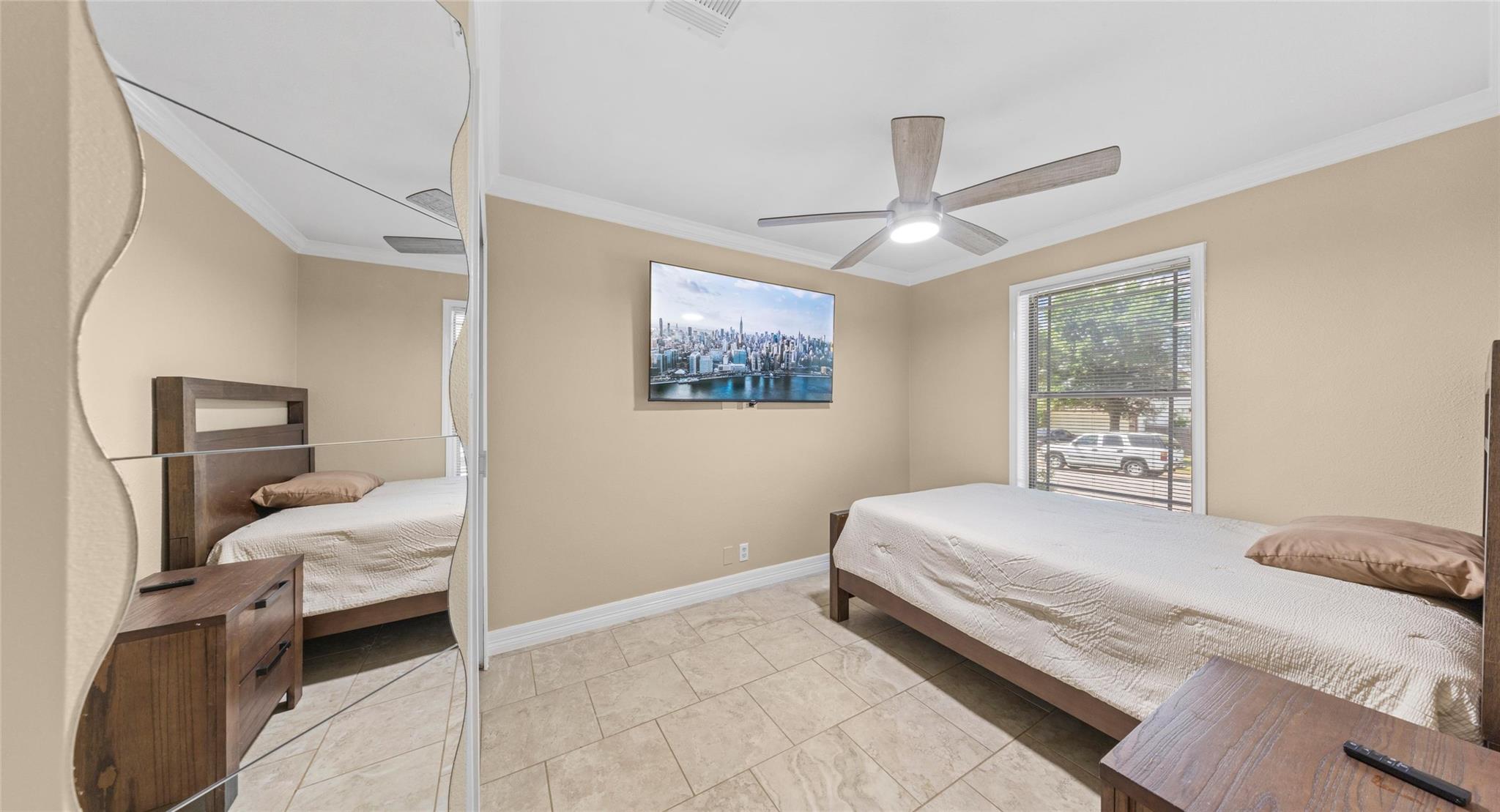 212 Lakemont Dr, Hutto, TX 78634