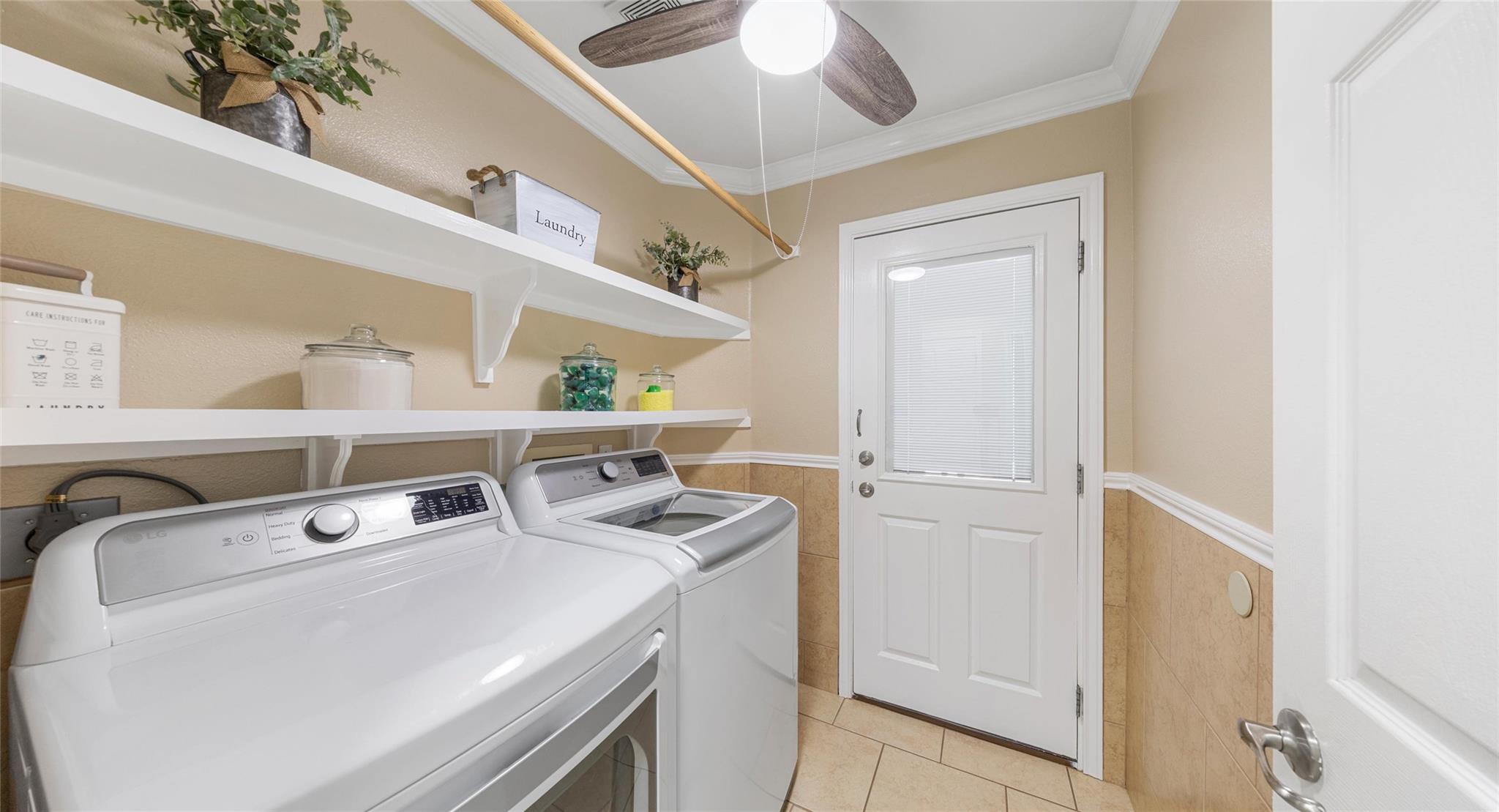 212 Lakemont Dr, Hutto, TX 78634