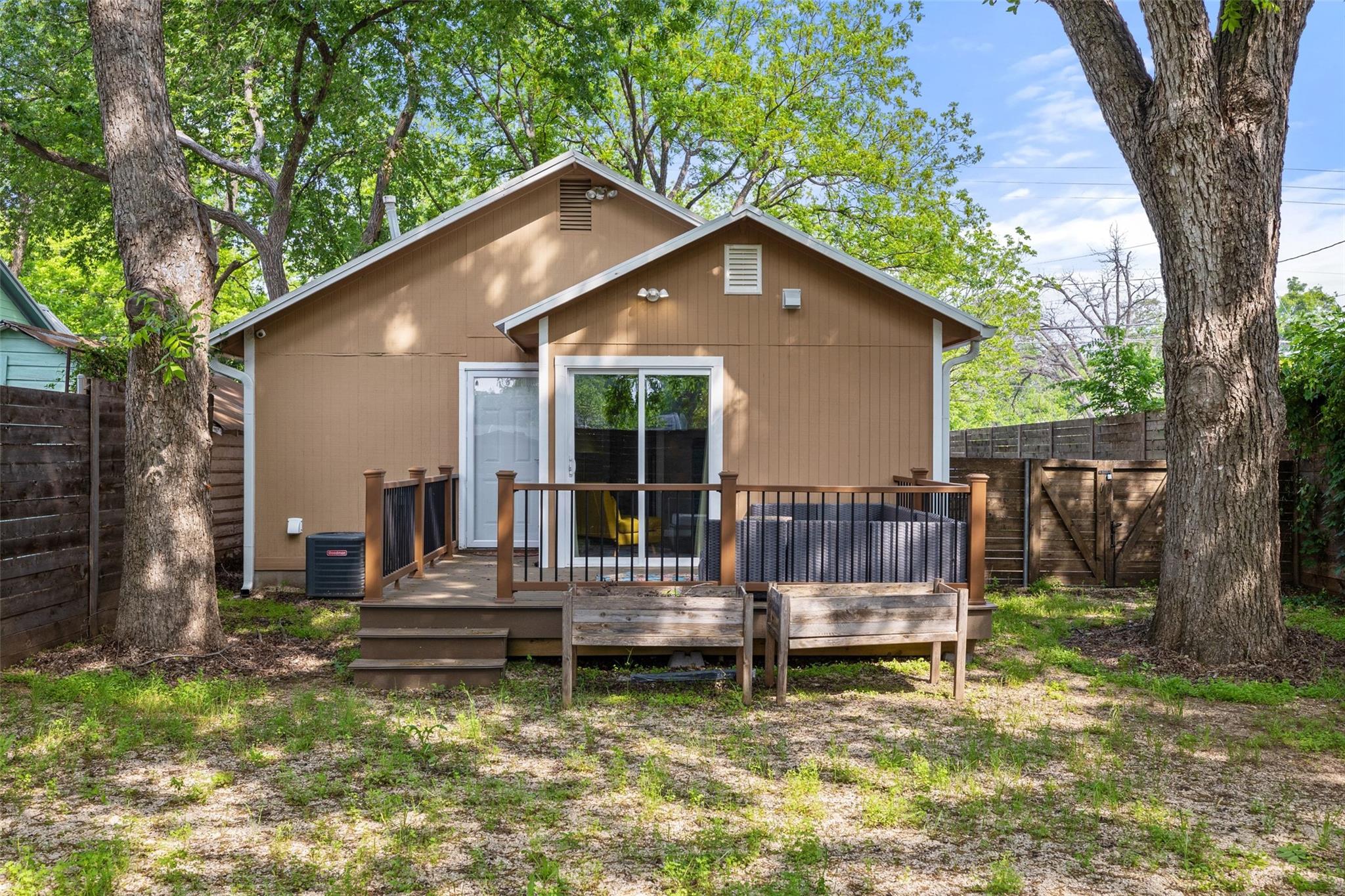 1120 1/2 Tillery St, Austin, TX 78702