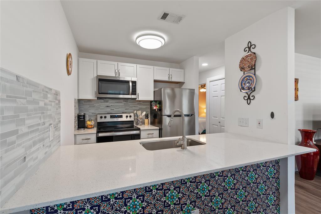 6409 Burns St # 107, Austin, TX 78752