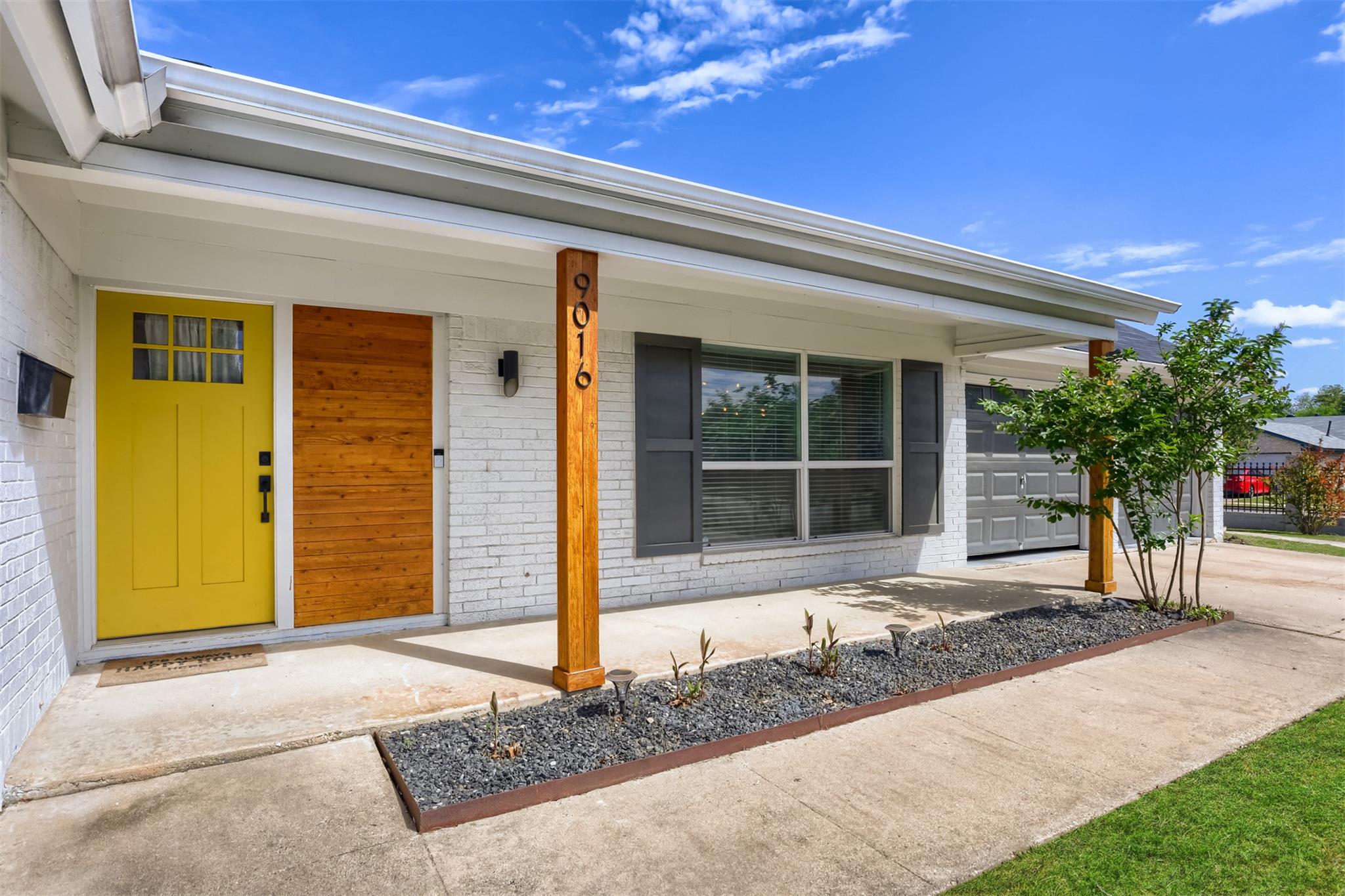 9016 W Pointer Ln, Austin, TX 78758