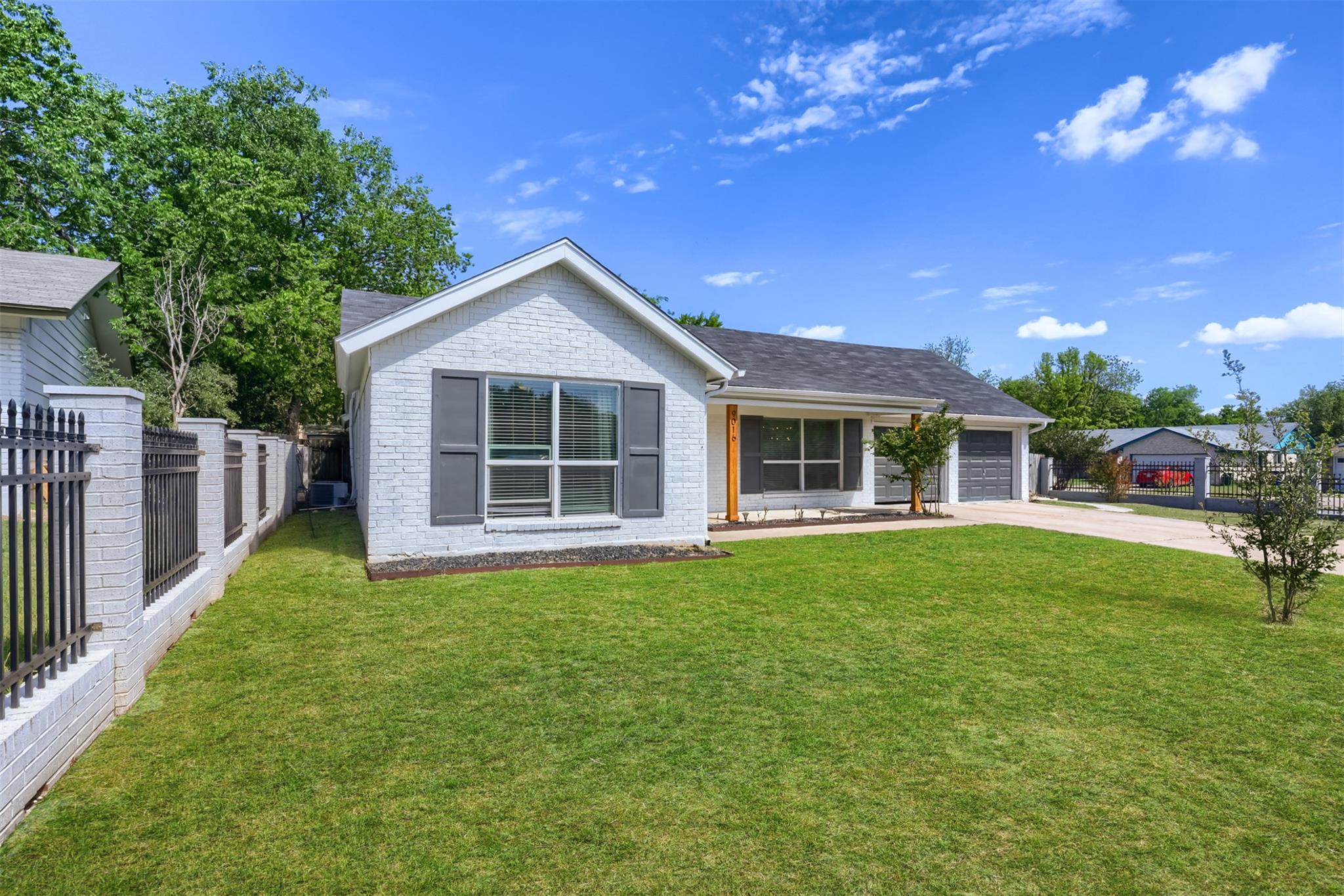 9016 W Pointer Ln, Austin, TX 78758