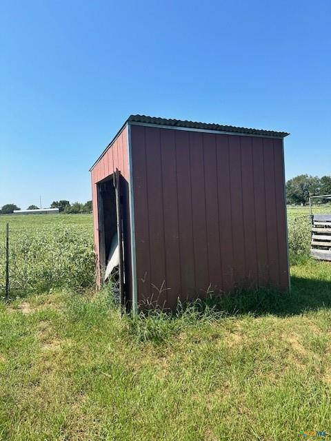 1212 Babylon Ln, Schulenburg, TX 78956