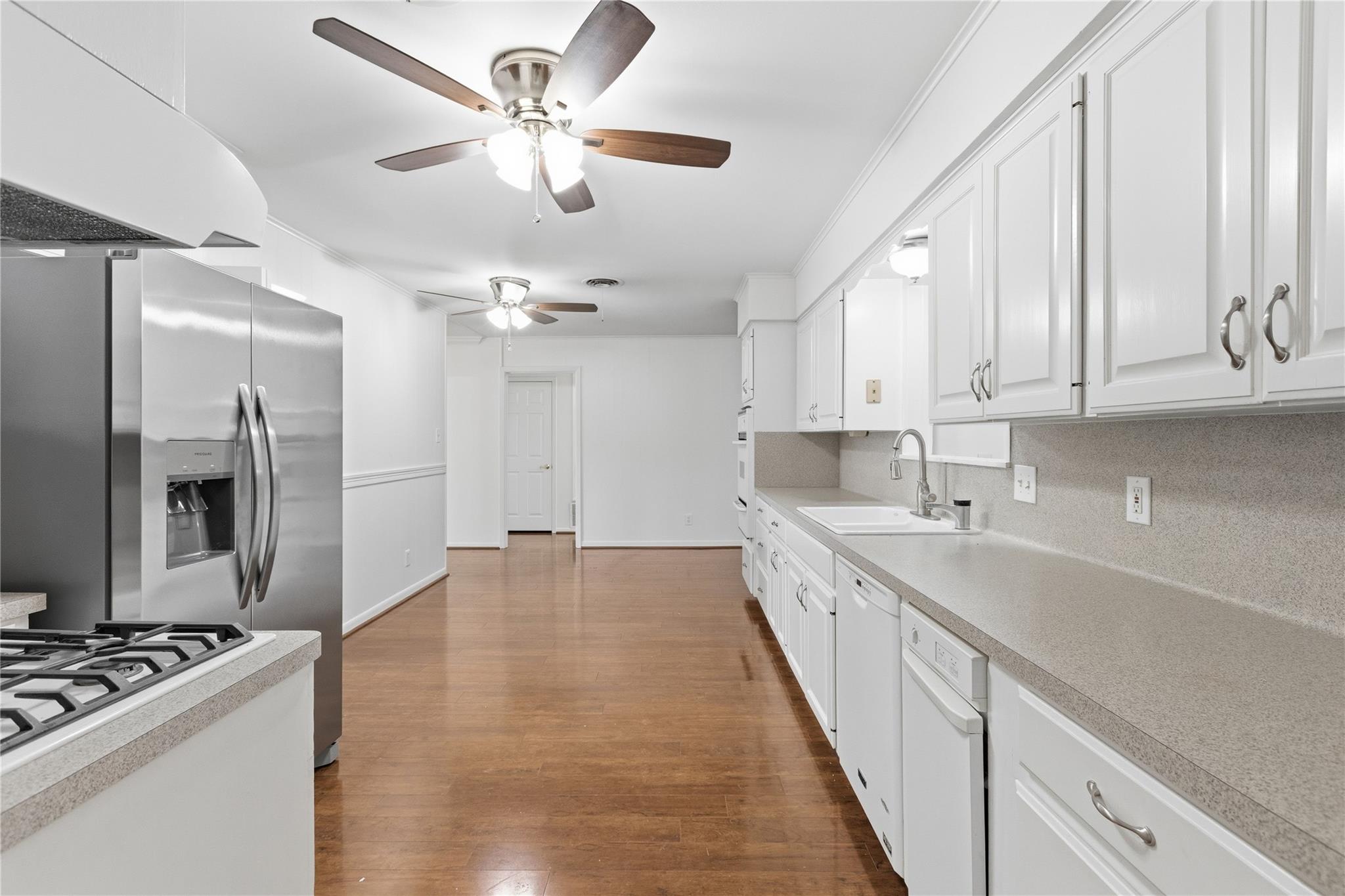 1613 Sunnyvale St, Austin, TX 78741