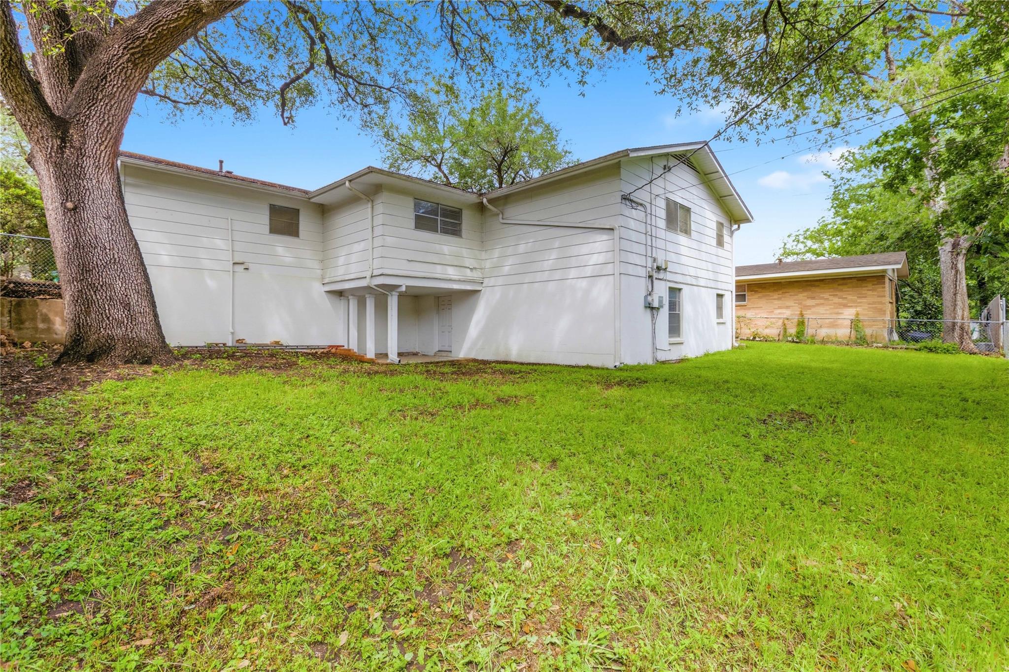 1613 Sunnyvale St, Austin, TX 78741