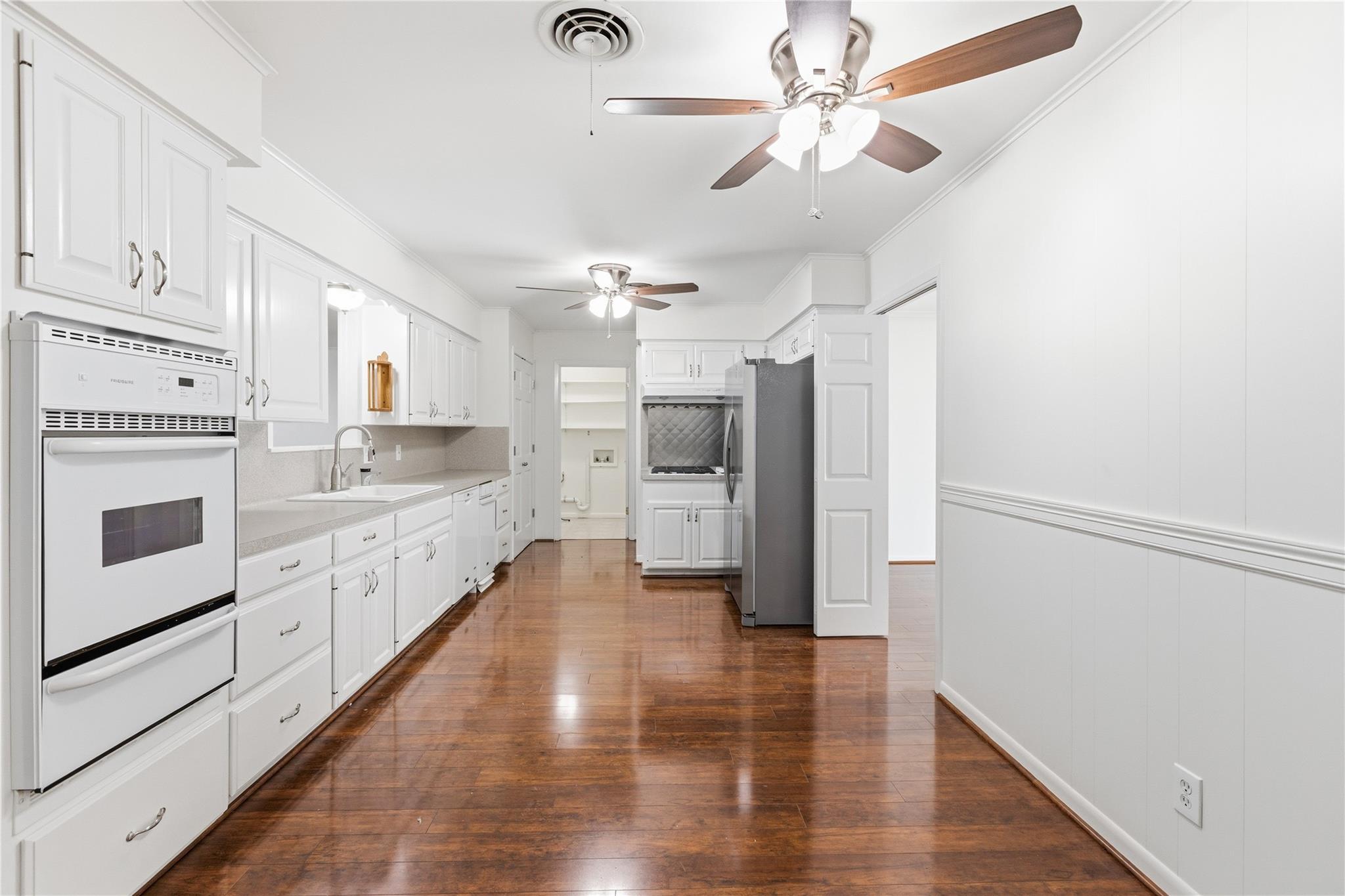 1613 Sunnyvale St, Austin, TX 78741