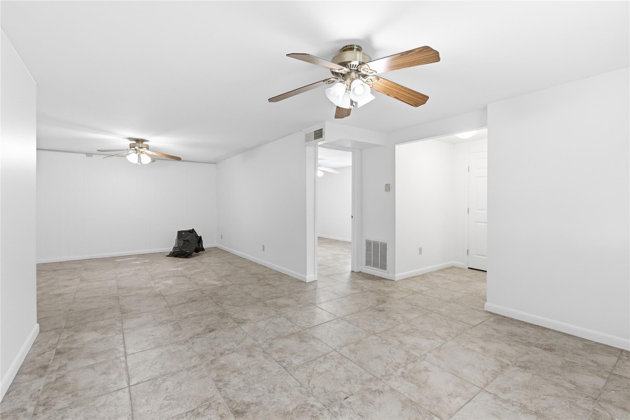 1613 Sunnyvale St, Austin, TX 78741