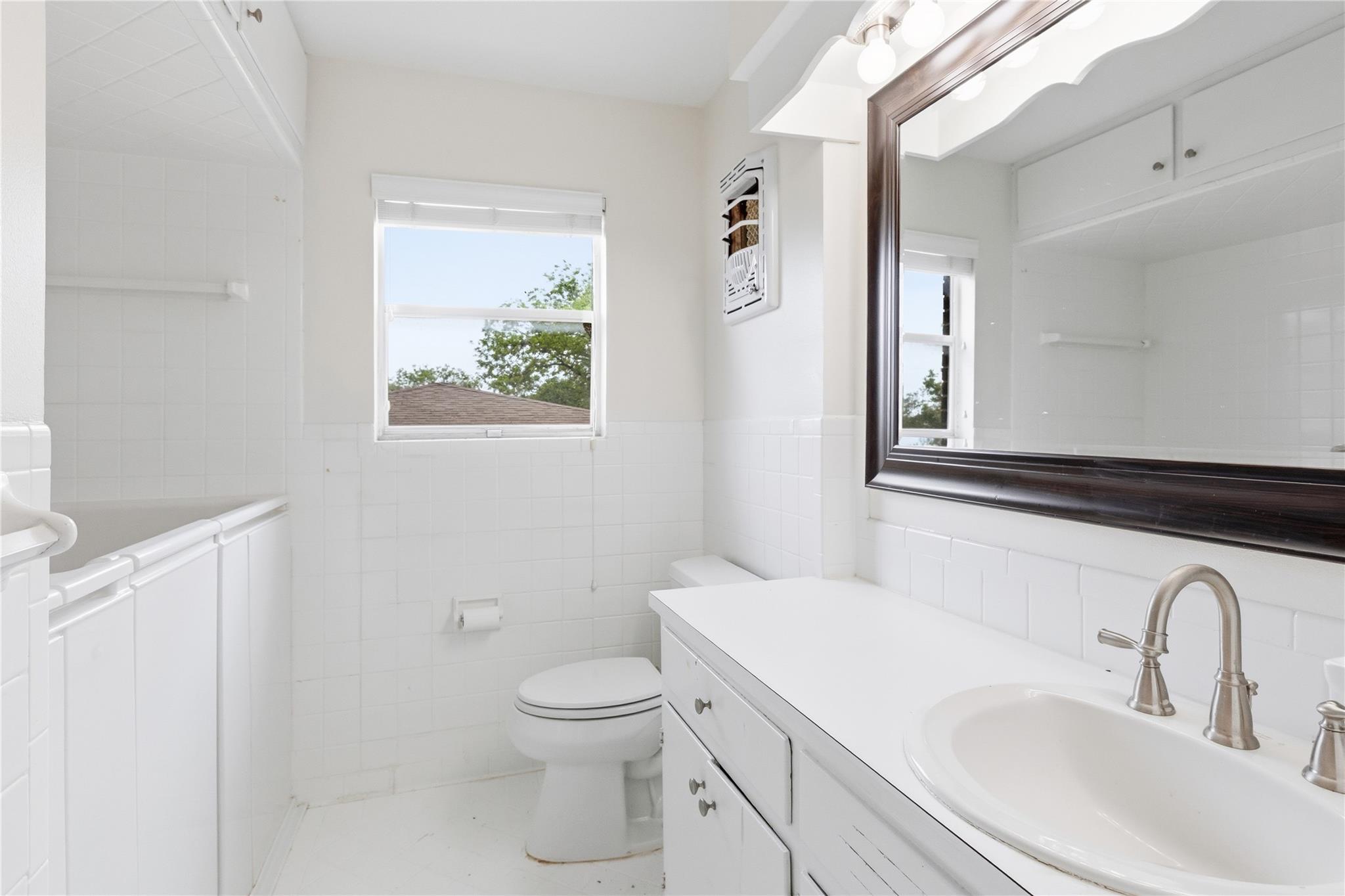 1613 Sunnyvale St, Austin, TX 78741