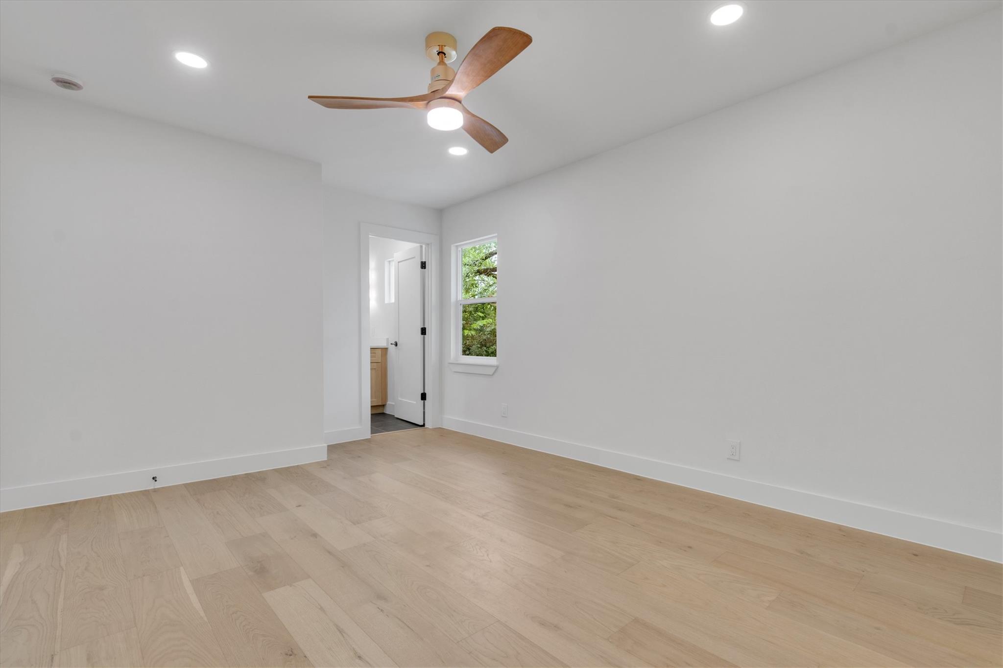 6807 Roanoke Dr, Austin, TX 78723