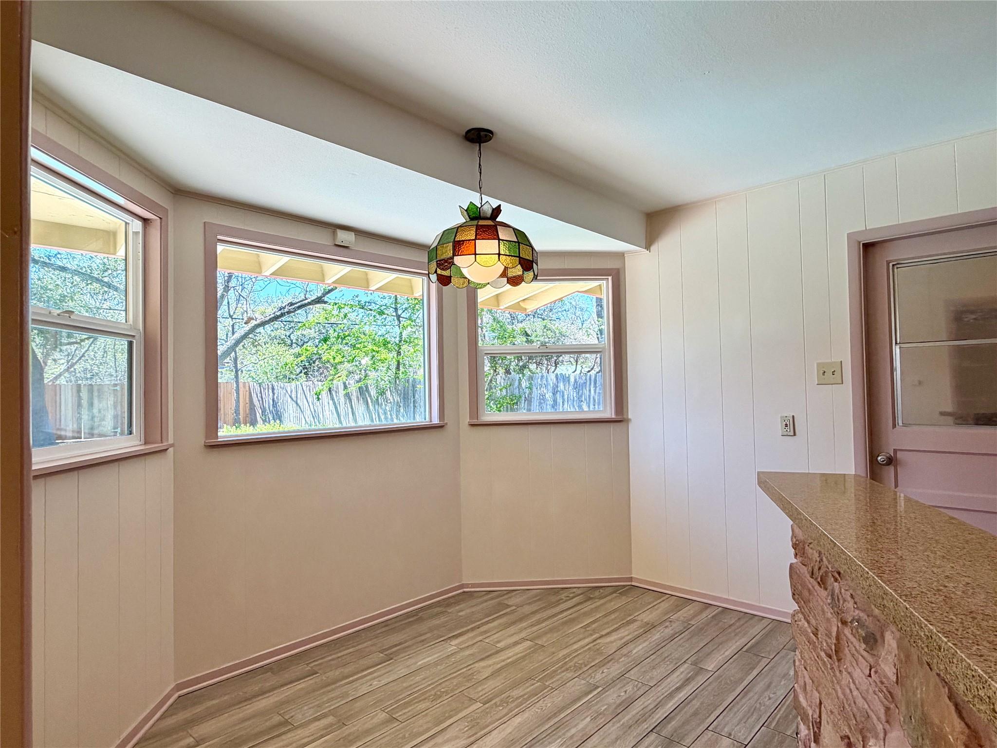 141 Oaklane Dr, Universal City, TX 78148