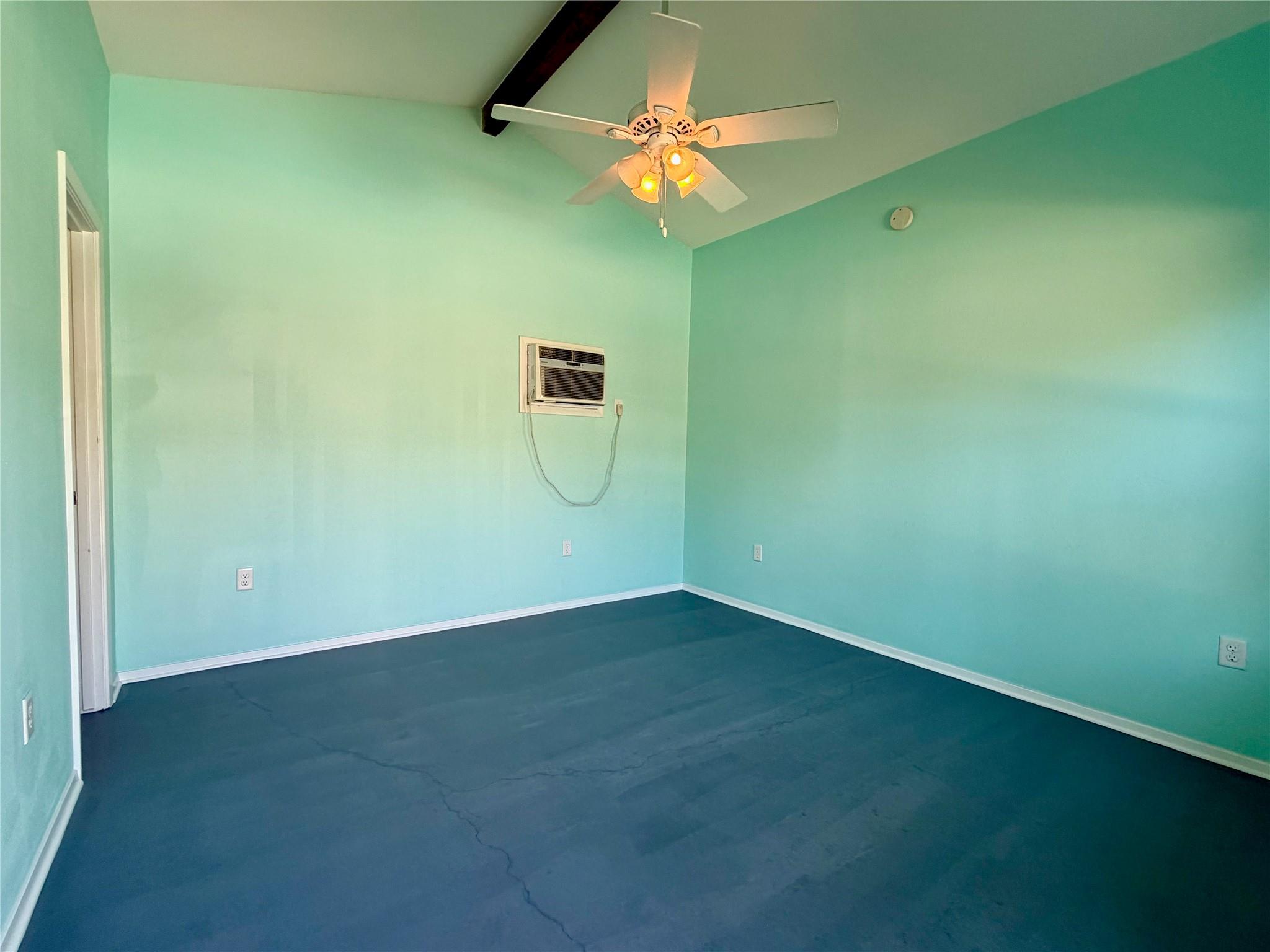 141 Oaklane Dr, Universal City, TX 78148