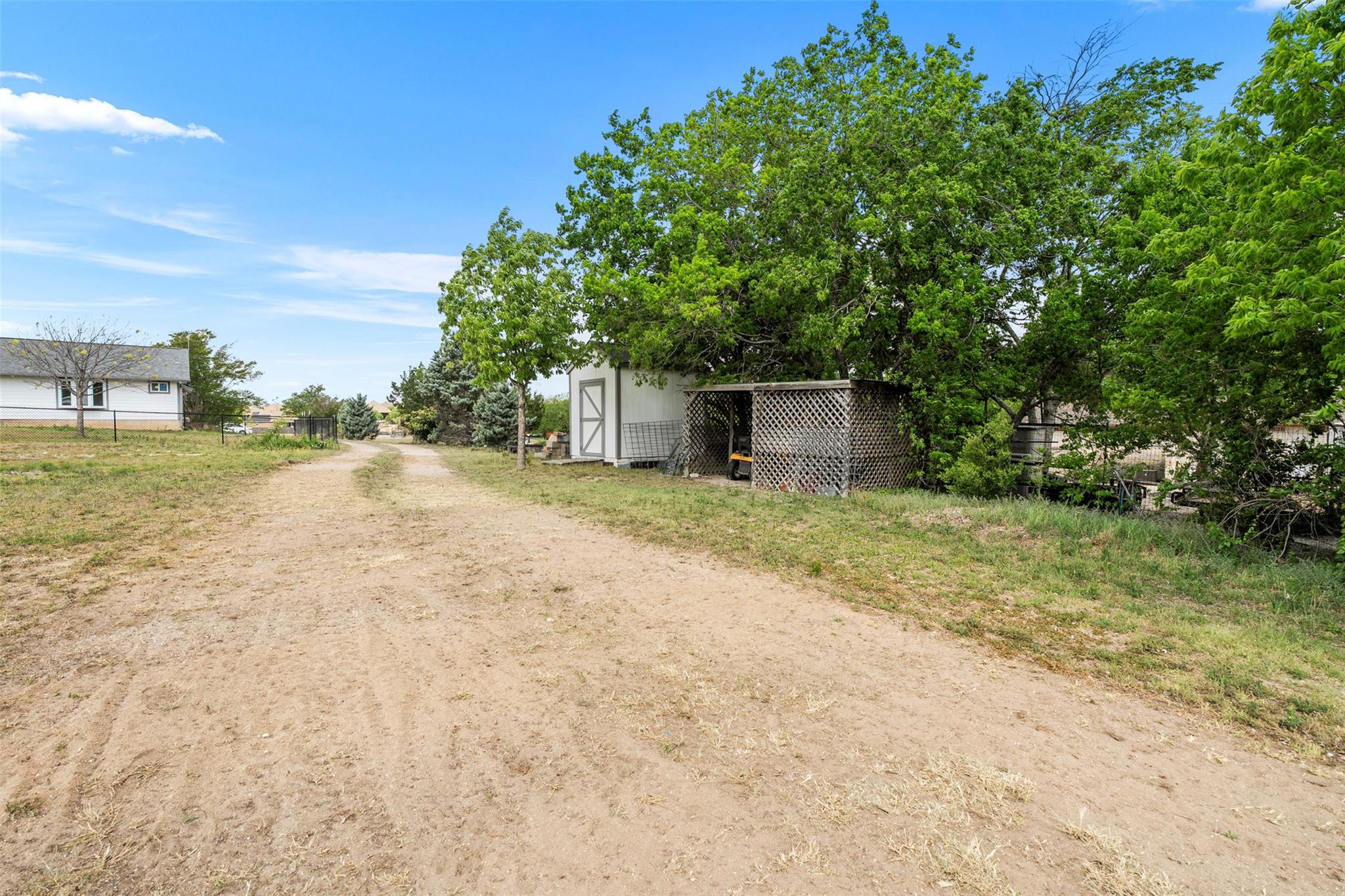 33 Valley View Dr, Round Rock, TX 78664