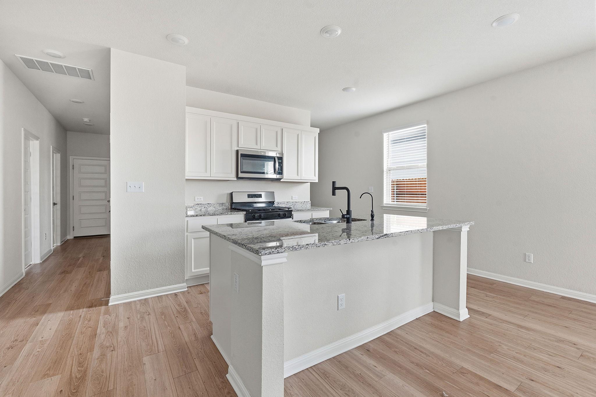 323 Tolo Dr, Elgin, TX 78621