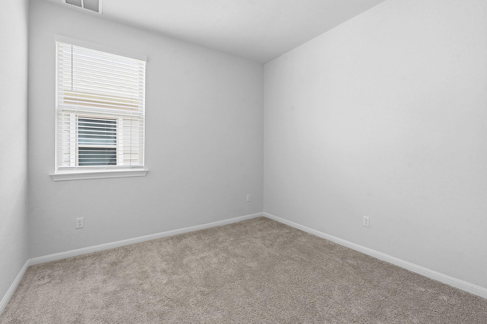 323 Tolo Dr, Elgin, TX 78621