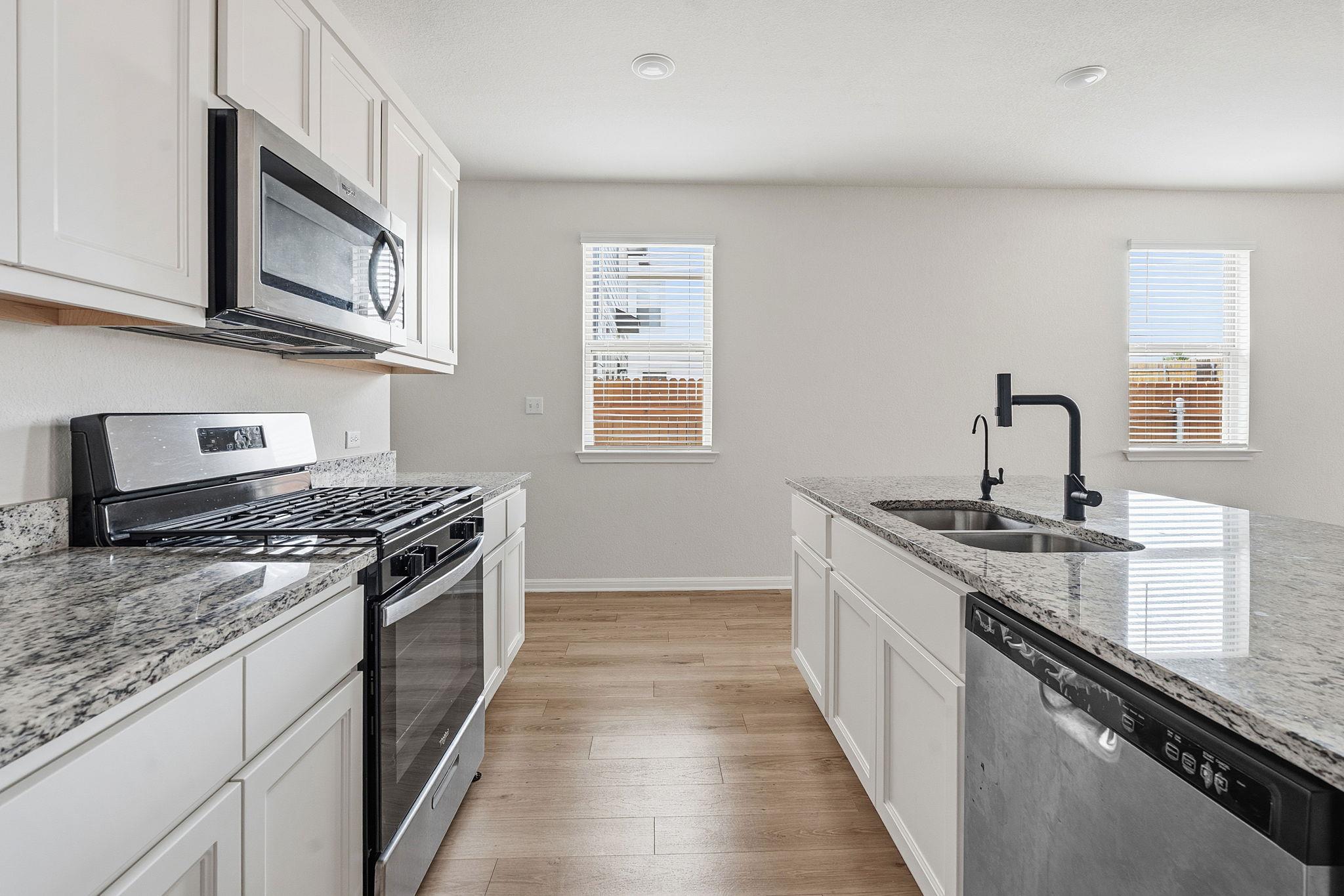 323 Tolo Dr, Elgin, TX 78621