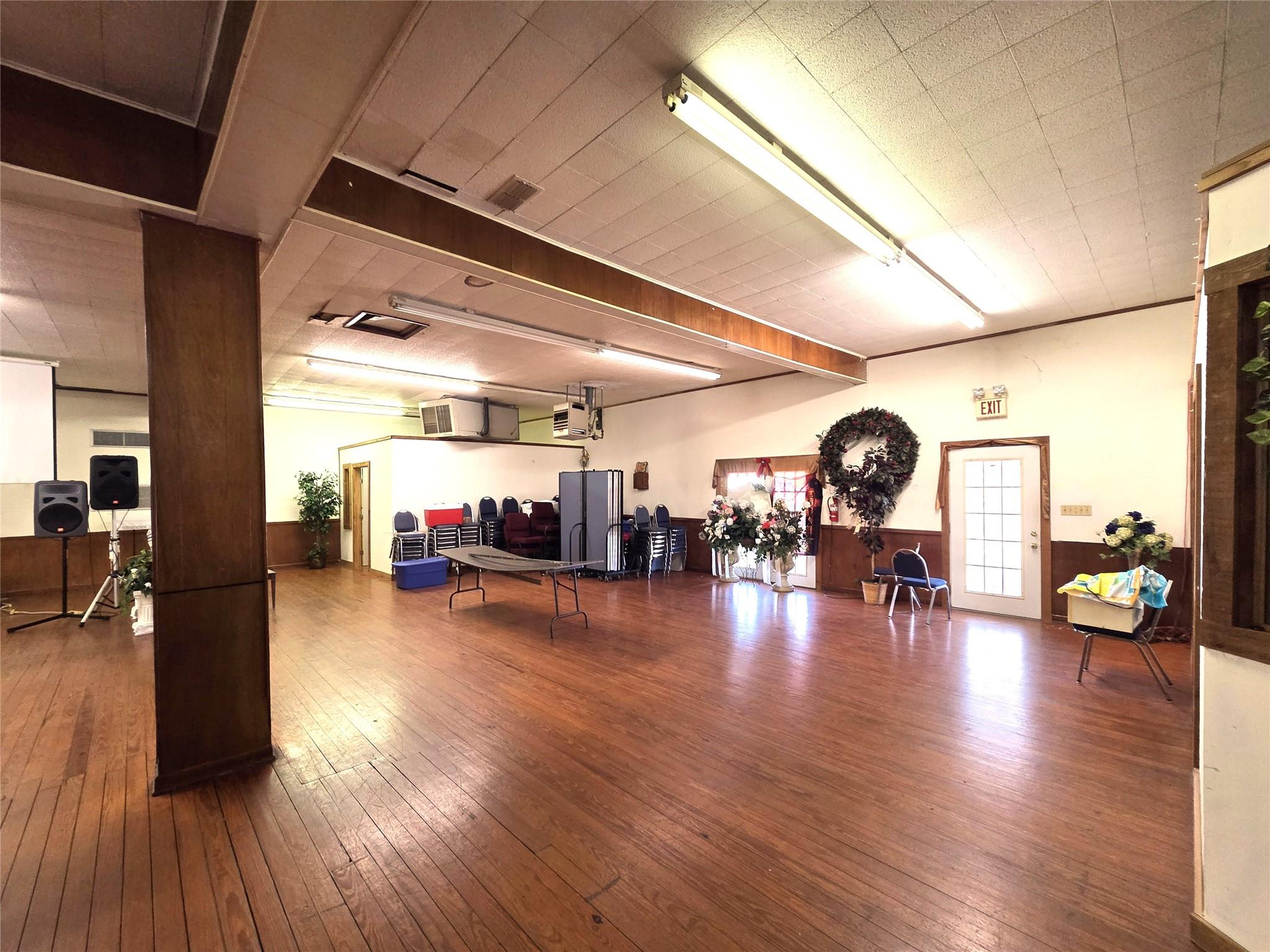 1111 E Avenue D Ave, Kingsville, TX 78363