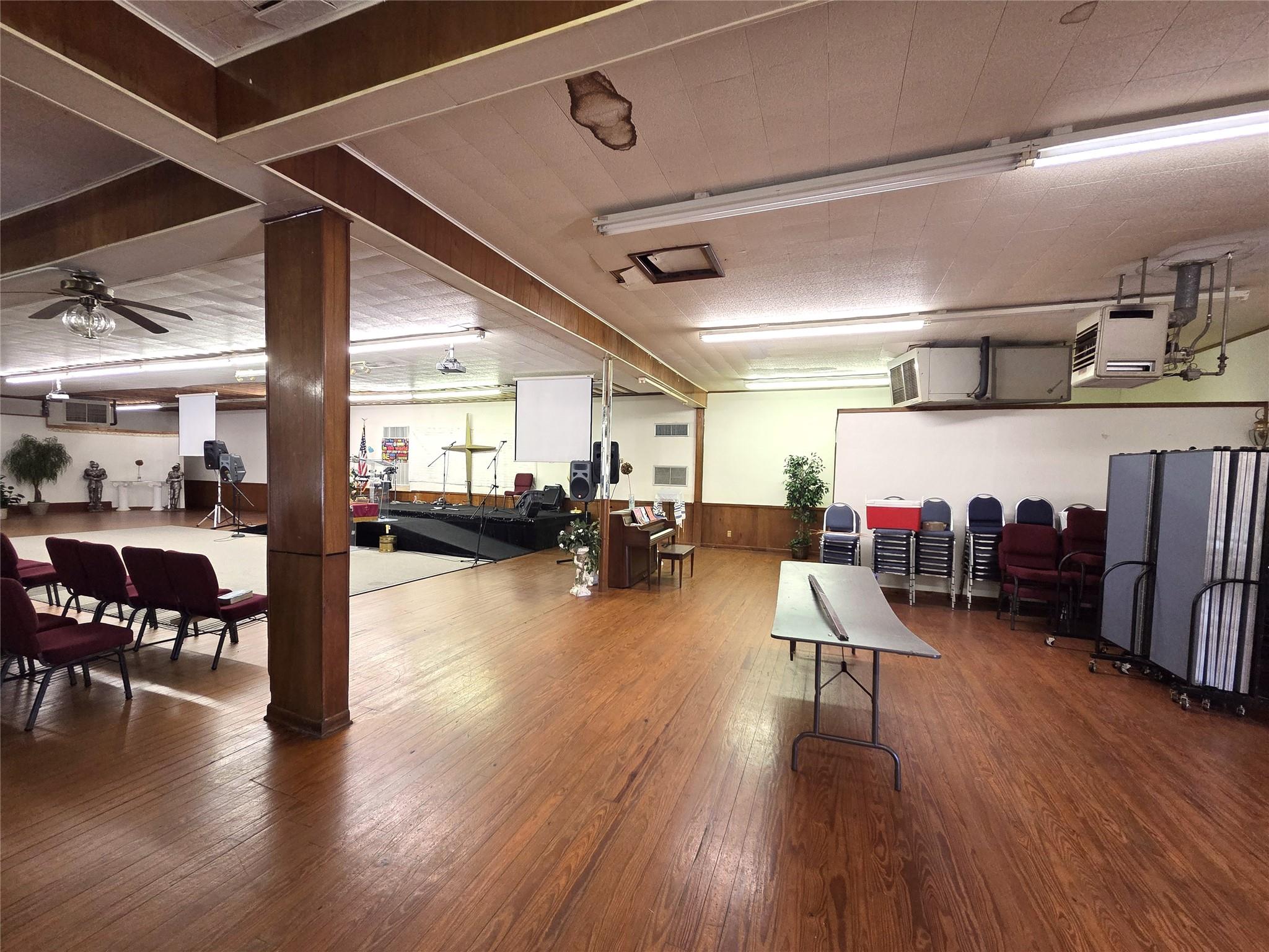 1111 E Avenue D Ave, Kingsville, TX 78363