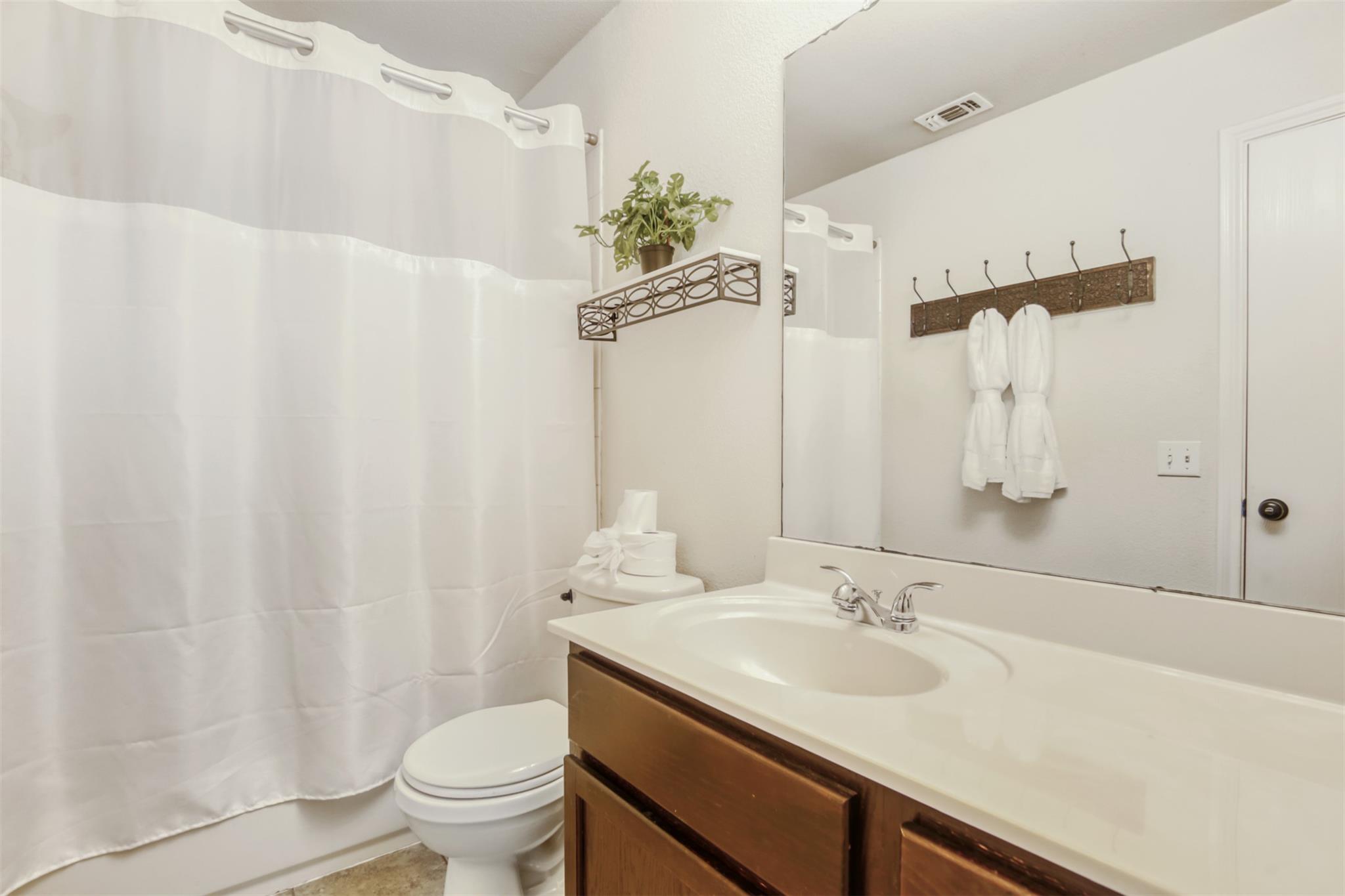 7800 Duber Ln, Austin, TX 78747