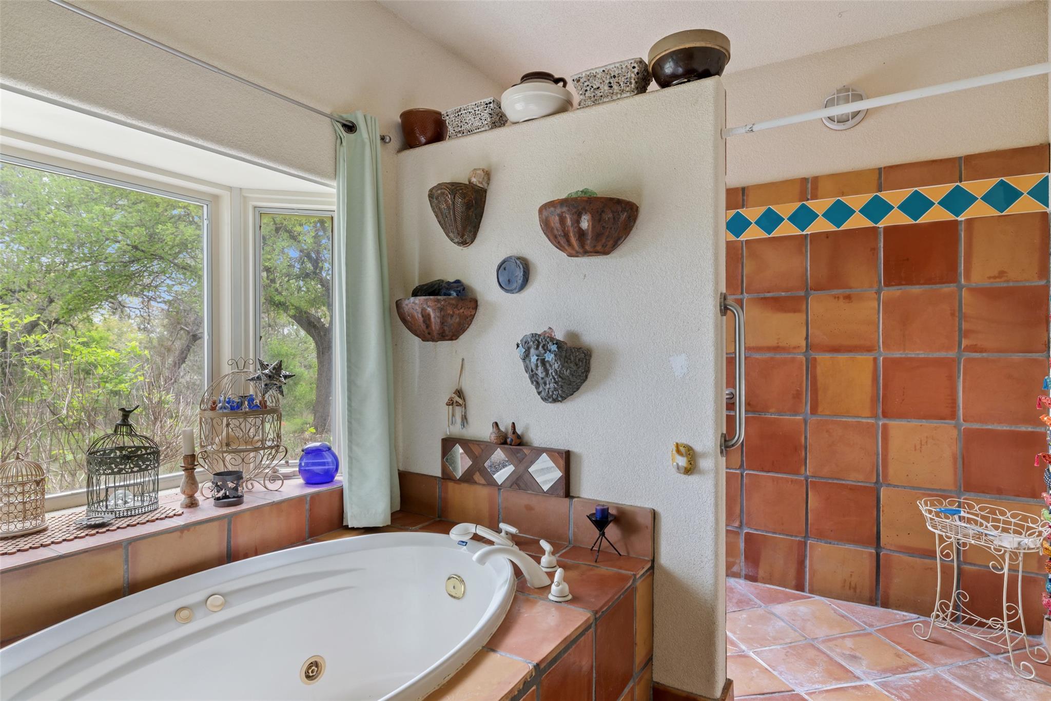 452 River View Dr, Johnson City, TX 78636