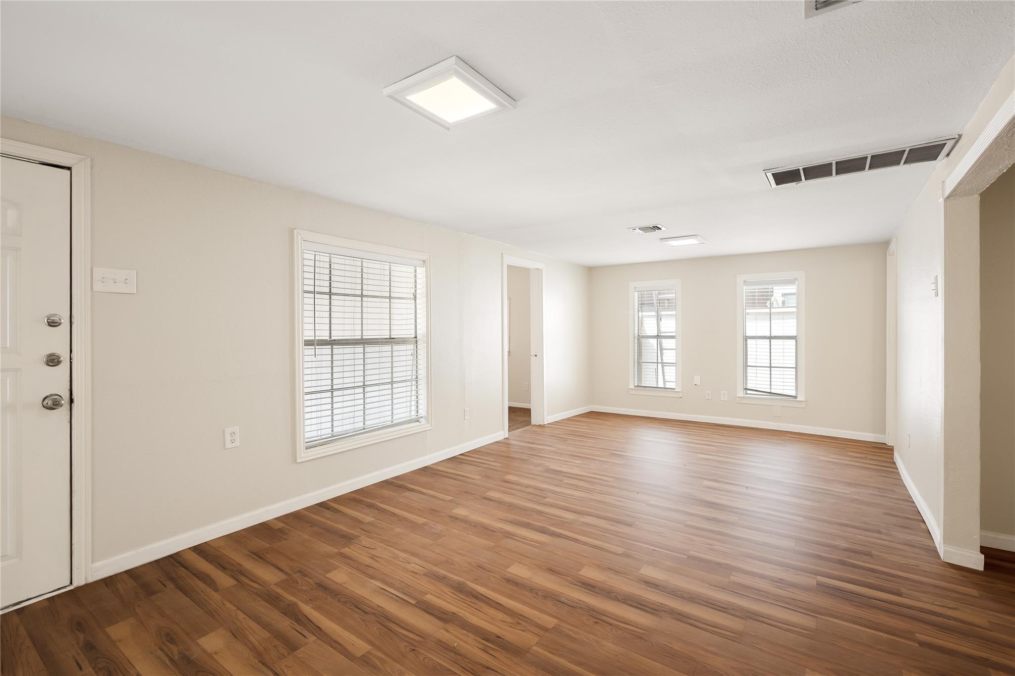 1706 Riverview St, Austin, TX 78702