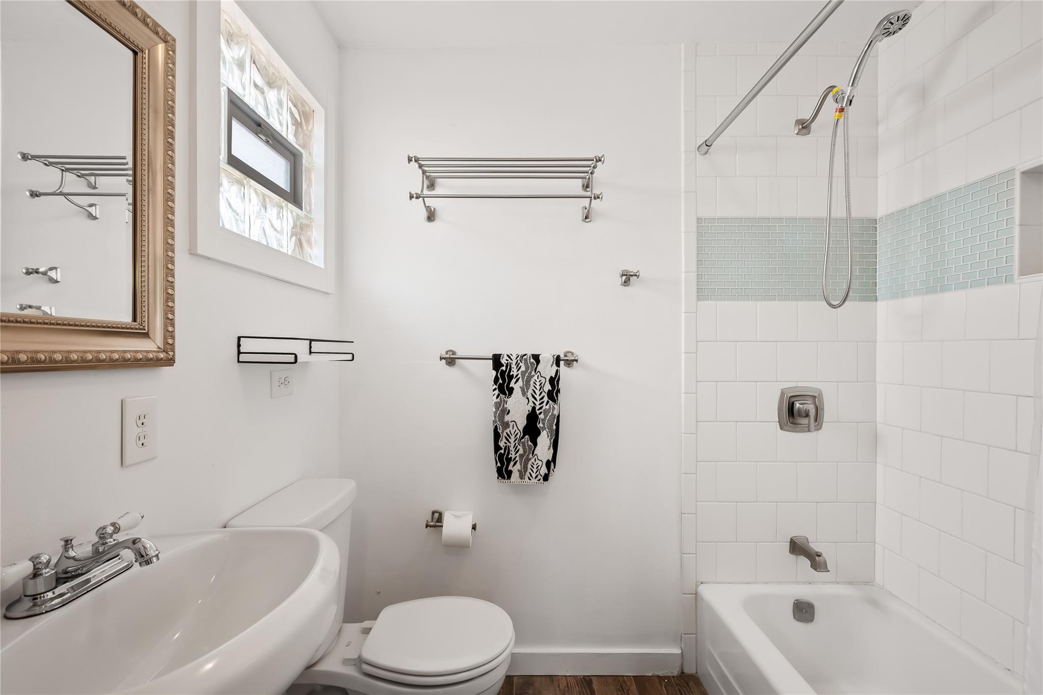 1706 Riverview St, Austin, TX 78702