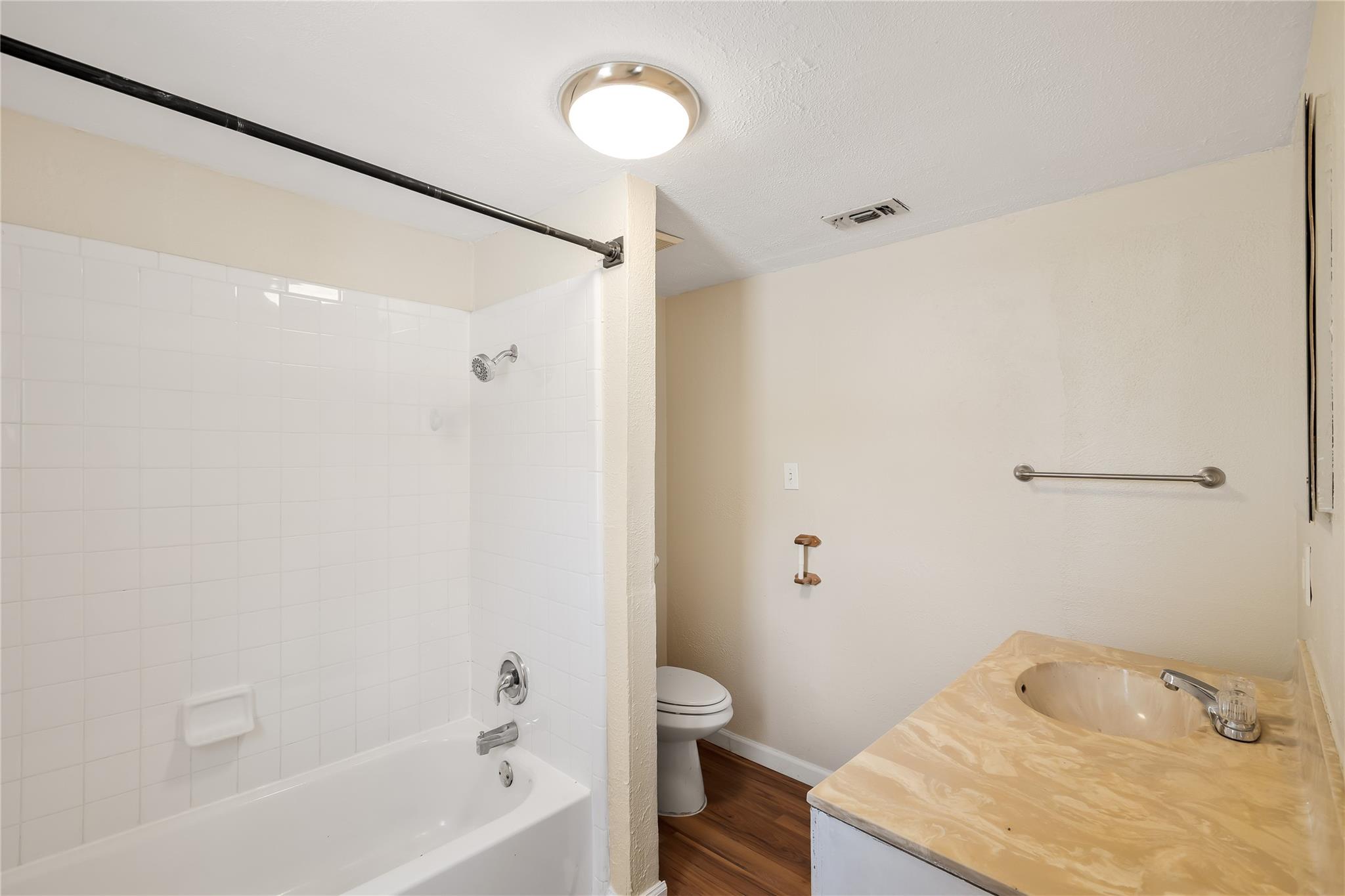 1706 Riverview St, Austin, TX 78702