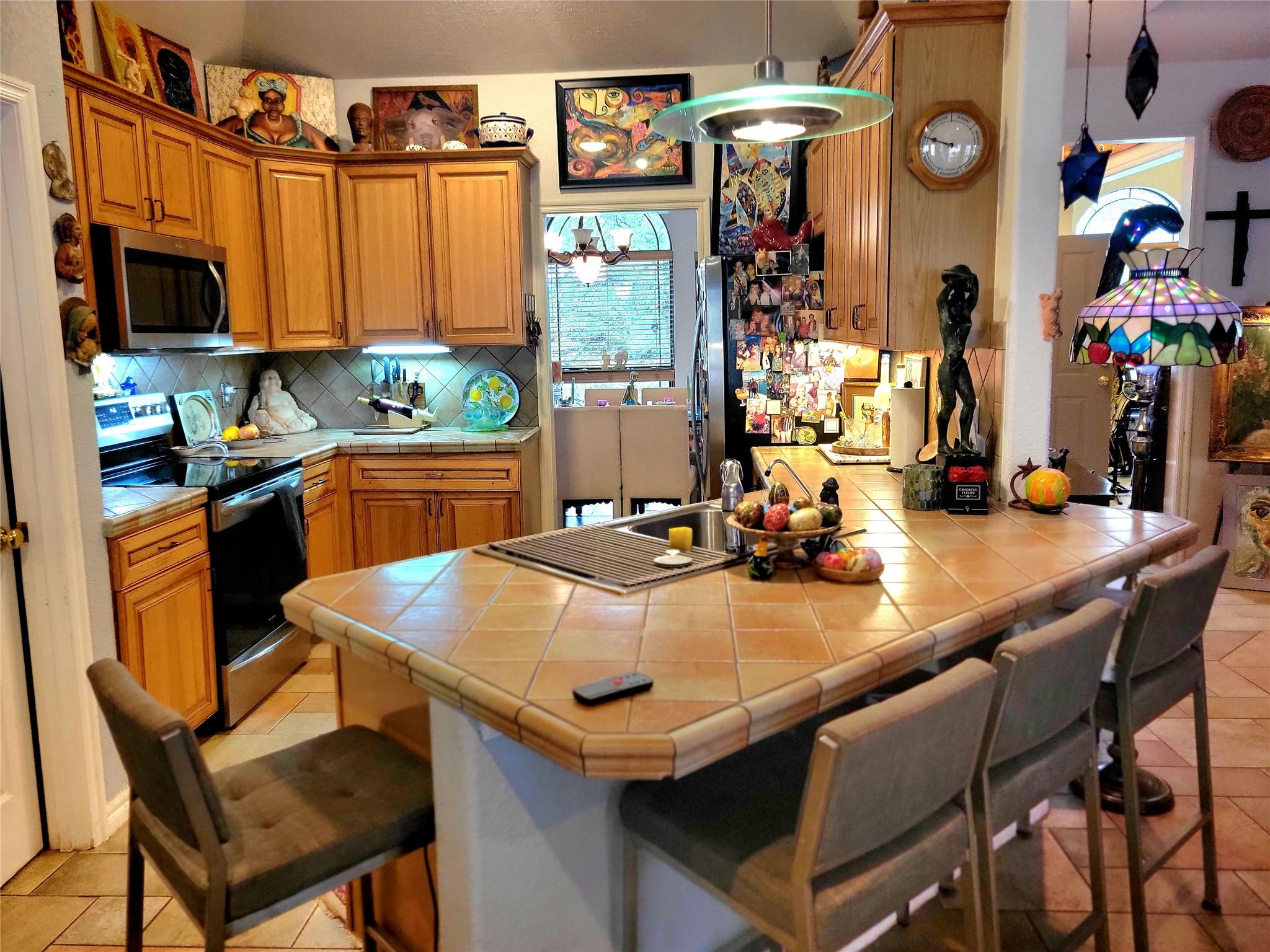 1332 Johnson Rd, Canyon Lake, TX 78133