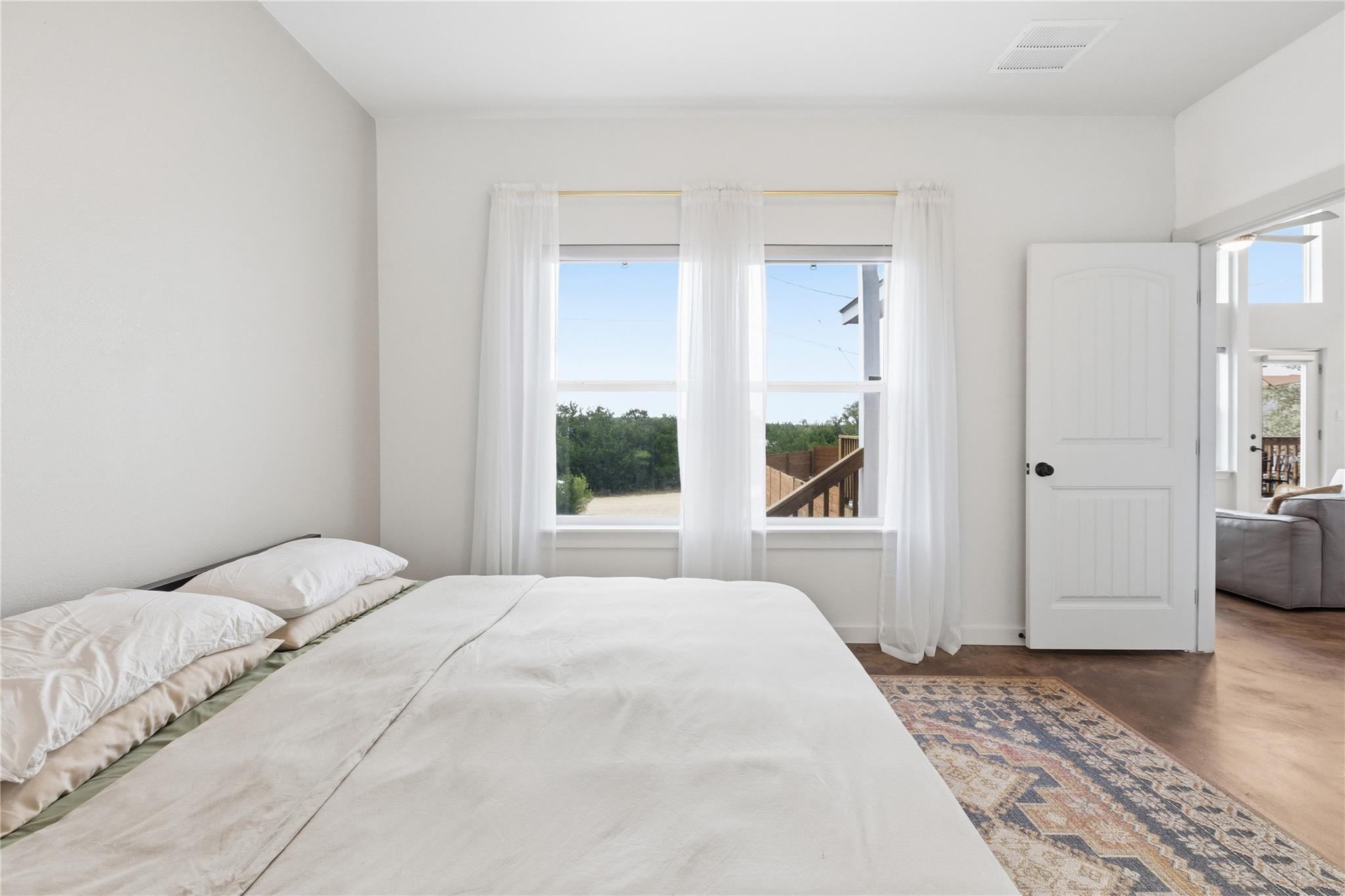 10412 Parkwood Dr, Dripping Springs, TX 78620