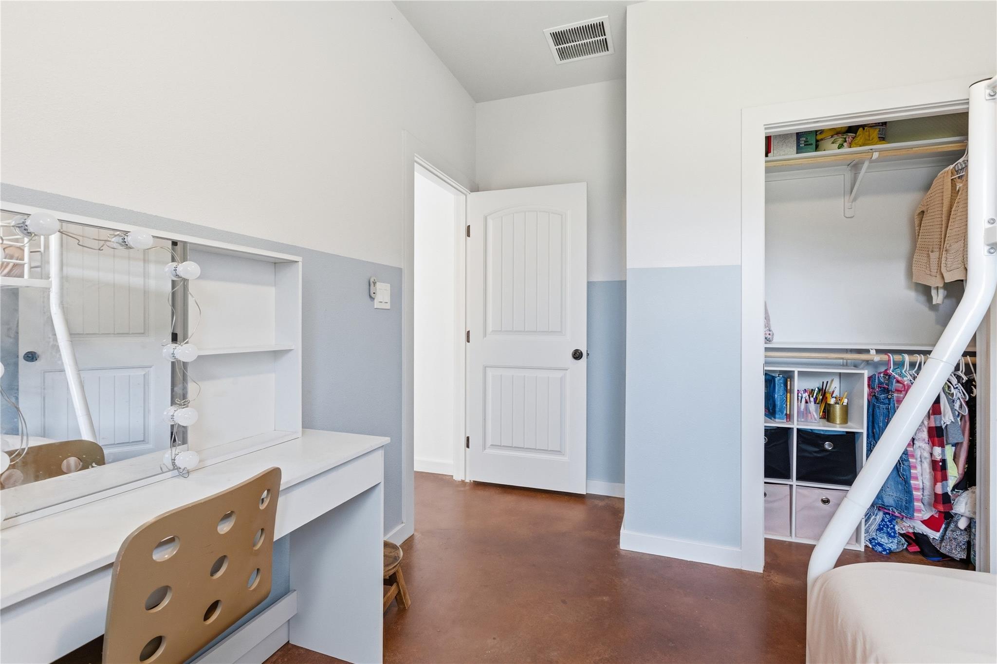 10412 Parkwood Dr, Dripping Springs, TX 78620