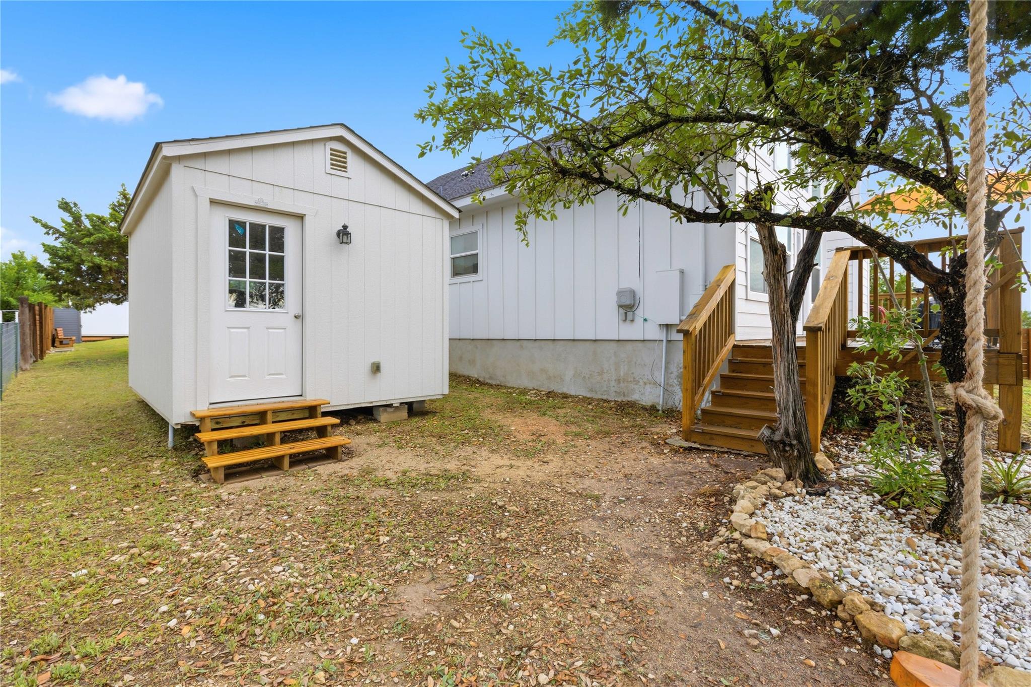 10412 Parkwood Dr, Dripping Springs, TX 78620