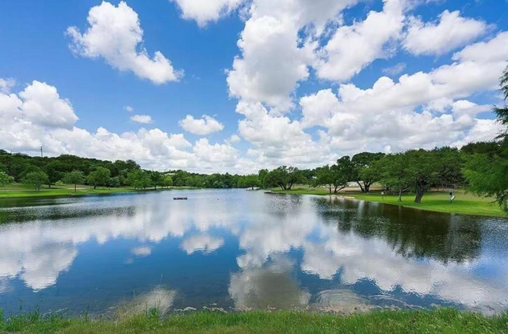 10412 Parkwood Dr, Dripping Springs, TX 78620