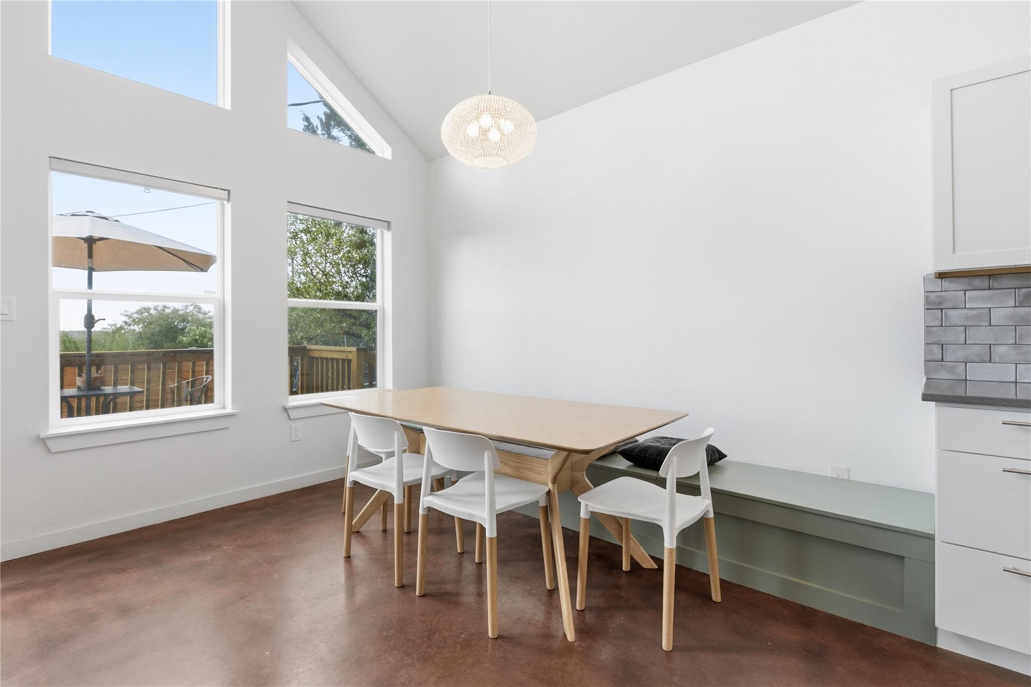 10412 Parkwood Dr, Dripping Springs, TX 78620